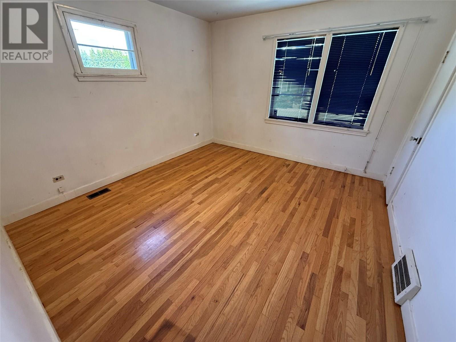 2310 34a Street, Vernon, British Columbia  V1T 5Z8 - Photo 10 - 10357268