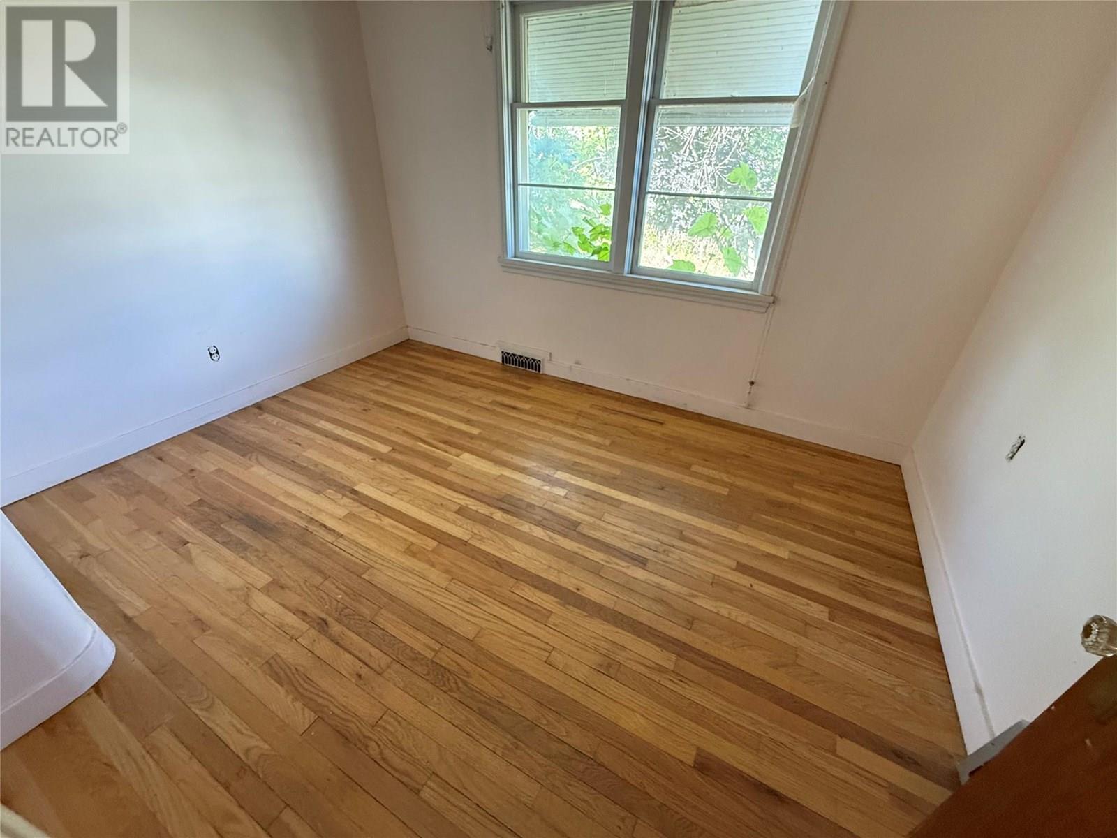 2310 34a Street, Vernon, British Columbia  V1T 5Z8 - Photo 12 - 10357268