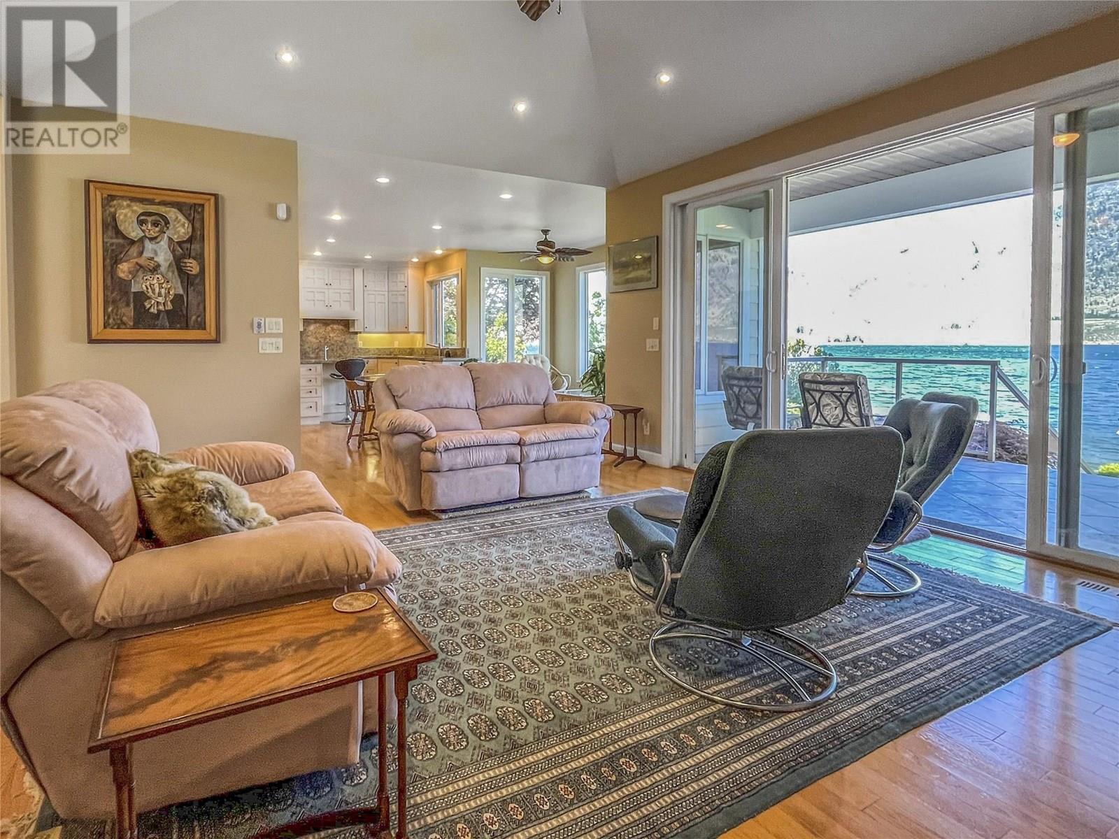 10411 81st Street, Osoyoos, British Columbia  V0H 1V2 - Photo 65 - 10354227