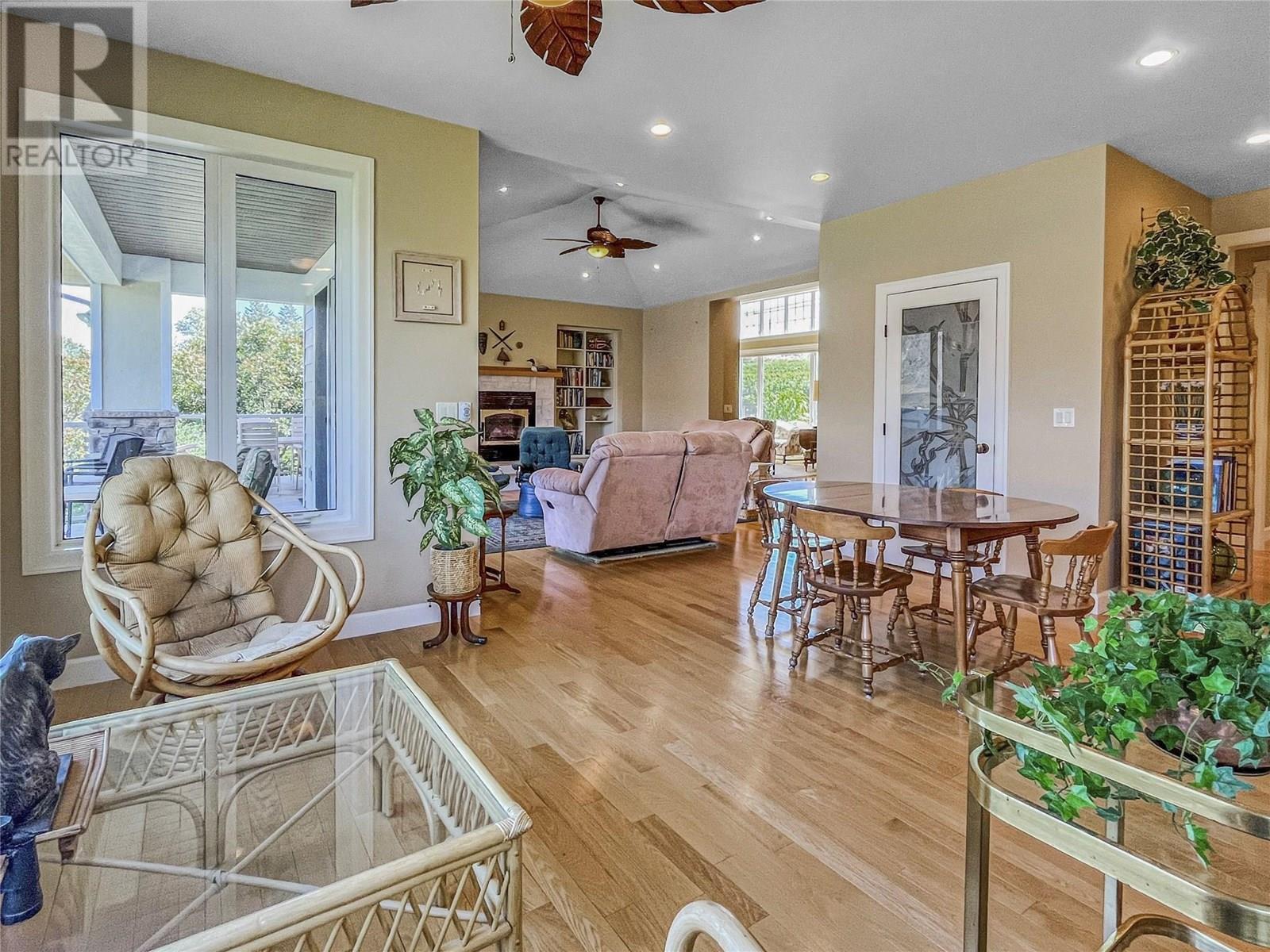 10411 81st Street, Osoyoos, British Columbia  V0H 1V2 - Photo 68 - 10354227