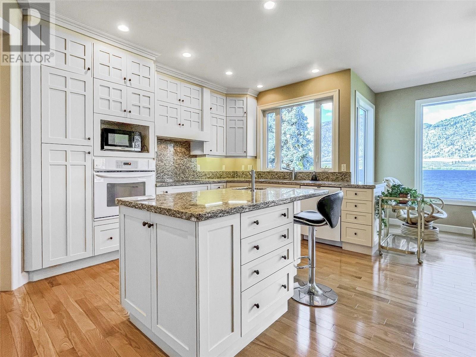 10411 81st Street, Osoyoos, British Columbia  V0H 1V2 - Photo 70 - 10354227