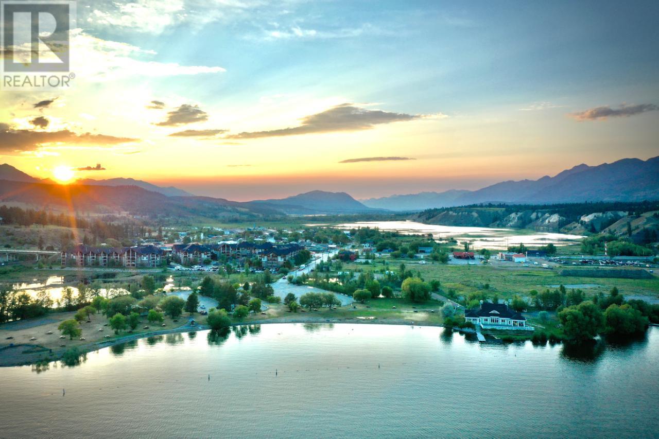 205 Third Avenue Unit# 2114, Invermere, British Columbia  V0A 1K7 - Photo 2 - 10357382