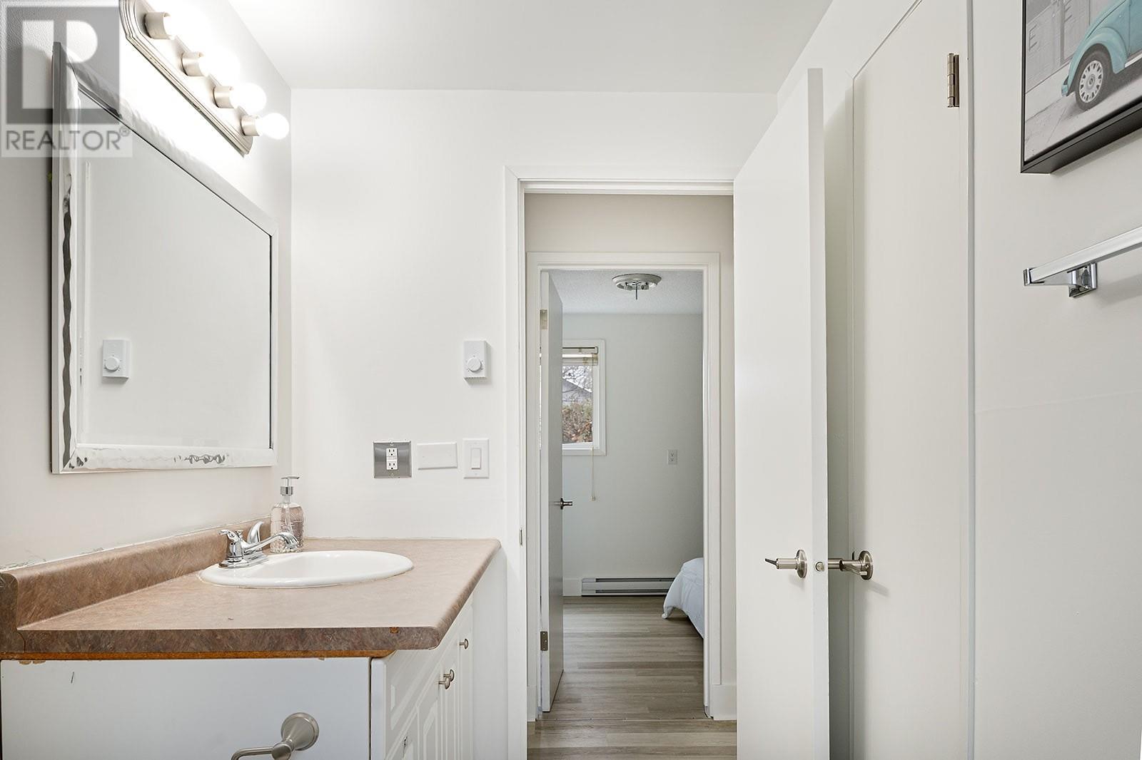 2009-2011 Richter Street, Kelowna, British Columbia  V1Y 2N4 - Photo 21 - 10357663