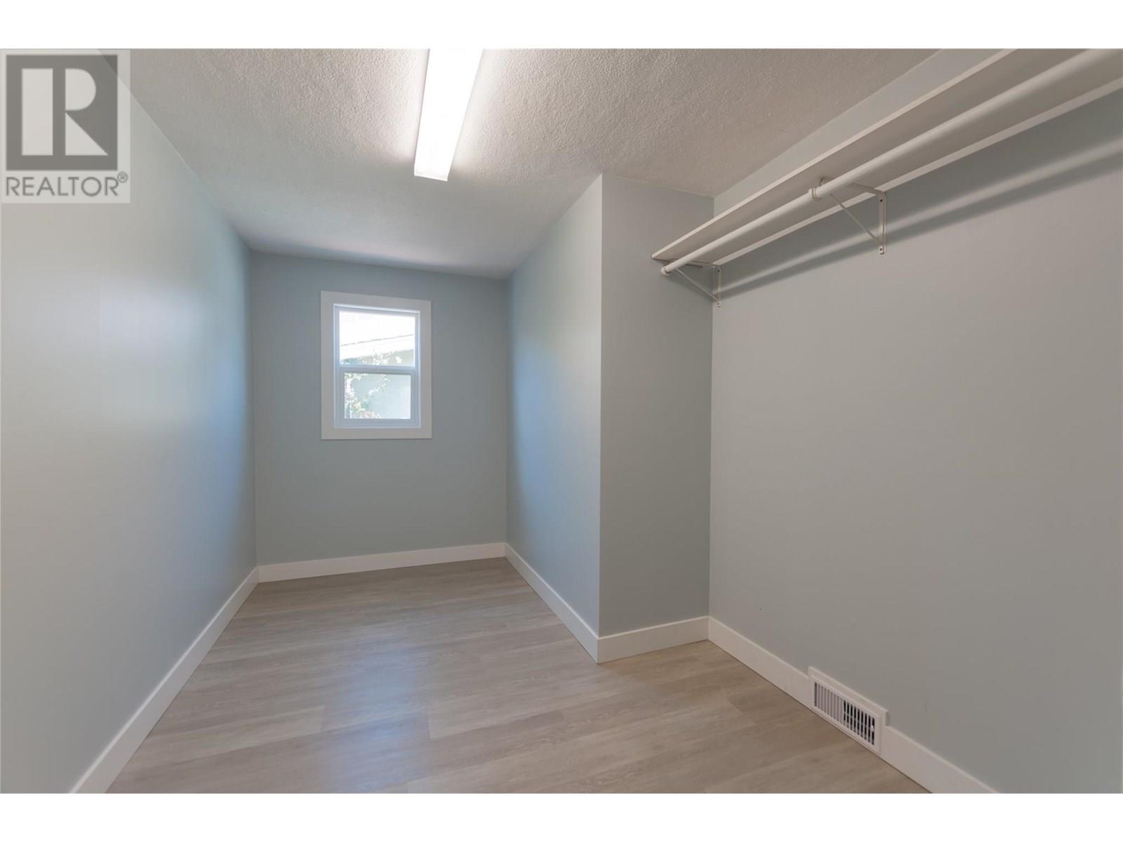 669 Haywood Street, Penticton, British Columbia  V2A 4W8 - Photo 14 - 10357117