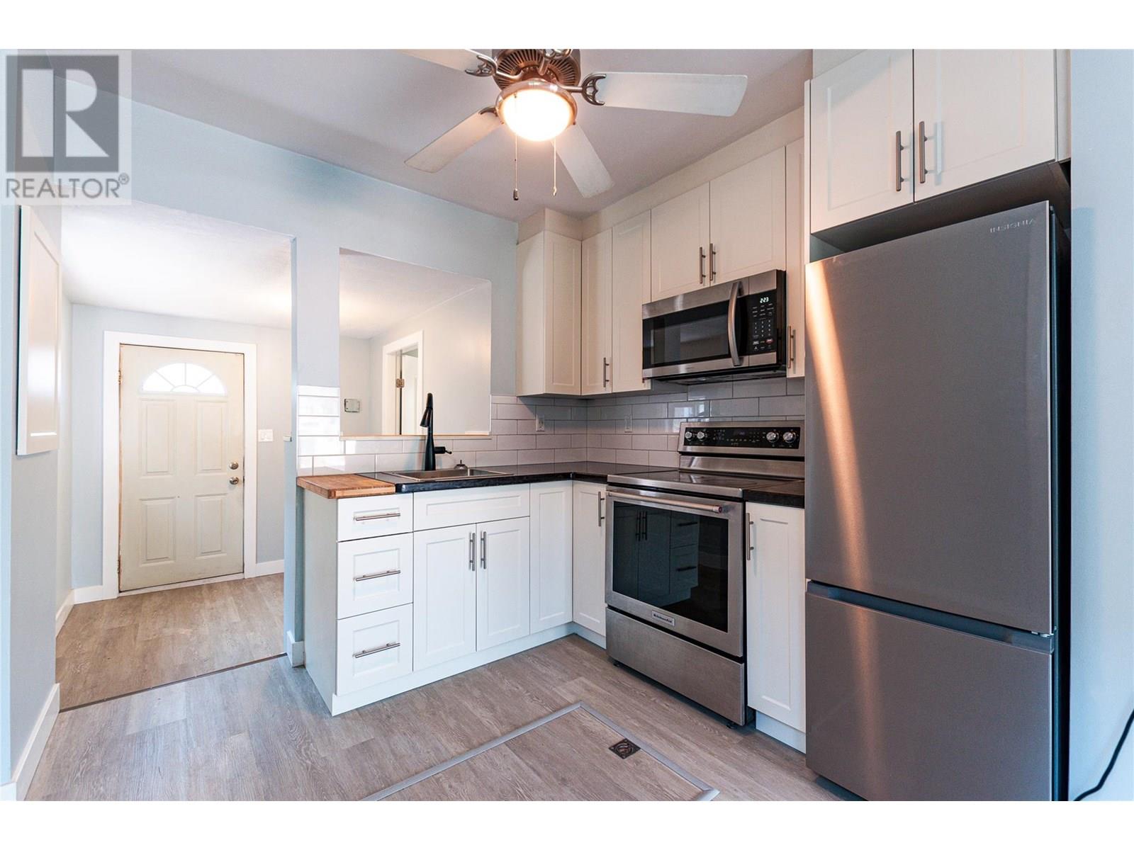 669 Haywood Street, Penticton, British Columbia  V2A 4W8 - Photo 7 - 10357117