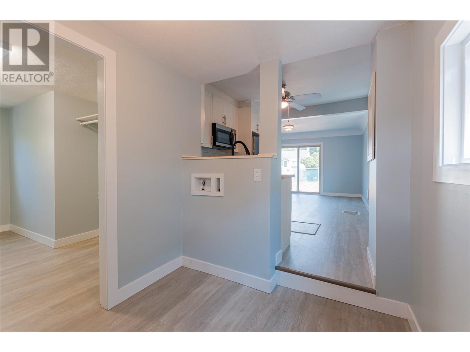 669 Haywood Street, Penticton, British Columbia  V2A 4W8 - Photo 9 - 10357117