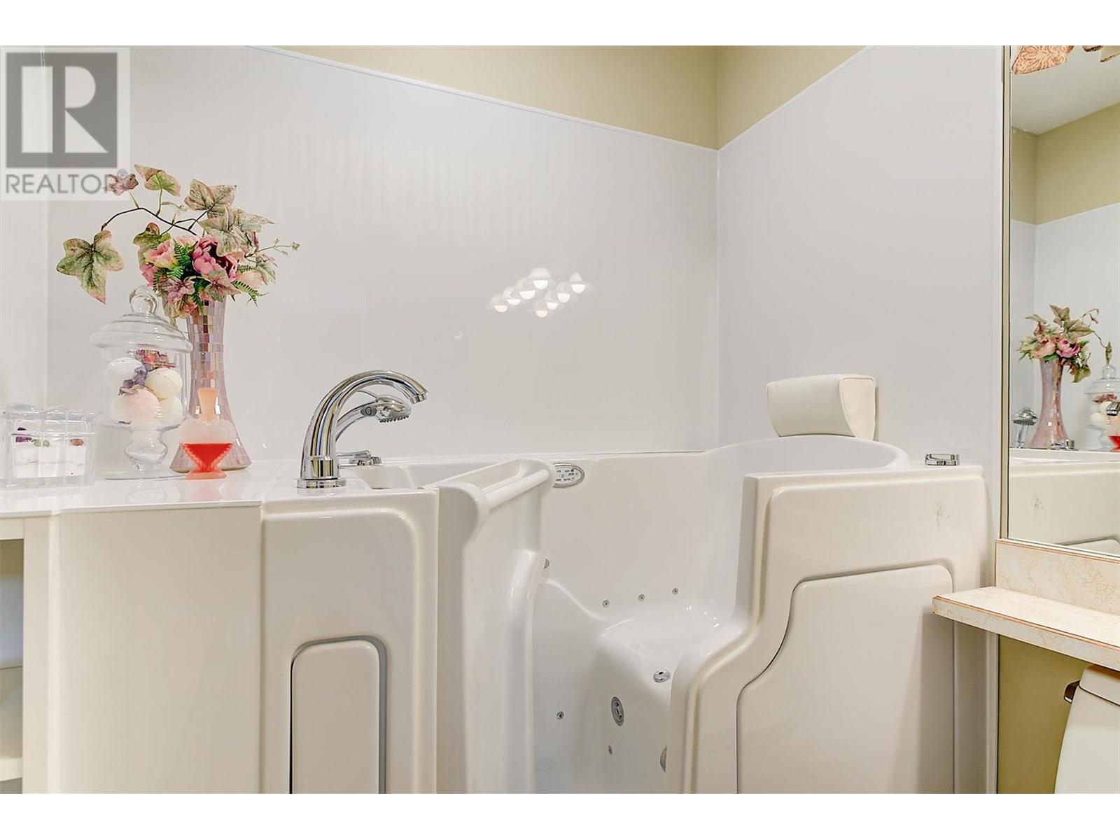 2330 Butt Road Unit# 128, West Kelowna, British Columbia  V4T 2L3 - Photo 26 - 10357477