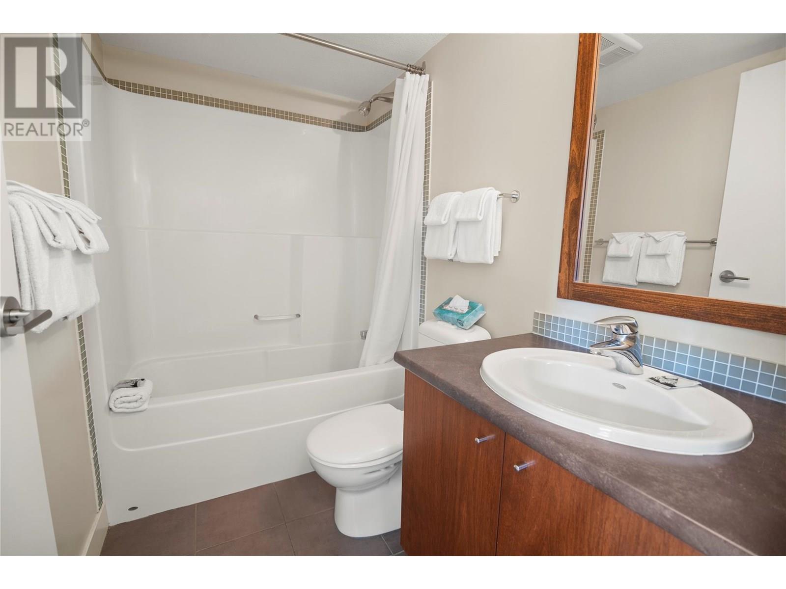 2049 Summit Drive Unit# 311c, Panorama, British Columbia  V0A 1T0 - Photo 21 - 10357631