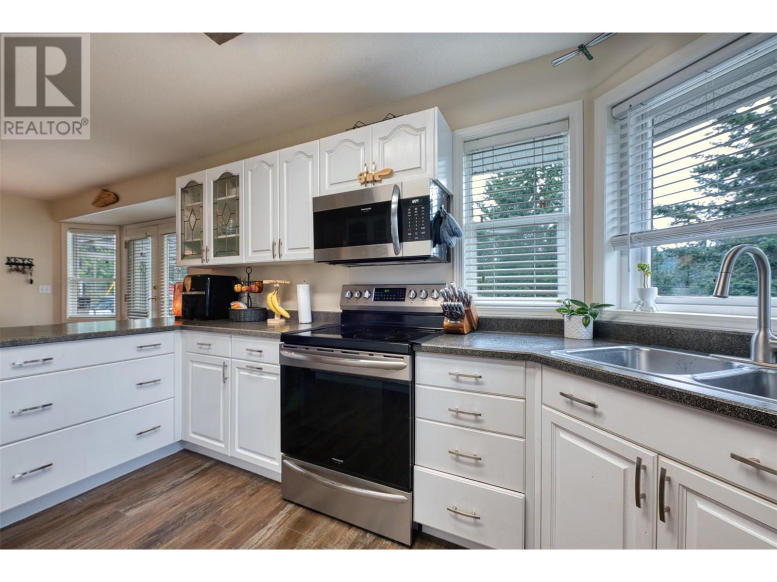 90 Mcinnes Road, Lumby, British Columbia  V0E 2G1 - Photo 25 - 10357658