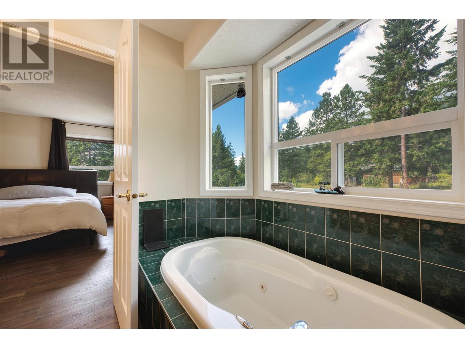 90 Mcinnes Road, Lumby, British Columbia  V0E 2G1 - Photo 31 - 10357658