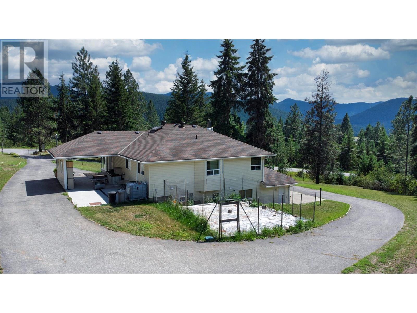 90 Mcinnes Road, Lumby, British Columbia  V0E 2G1 - Photo 7 - 10357658