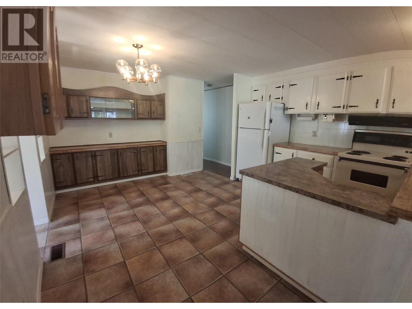 566 Coburn Street Unit# 10, Chase, British Columbia  V0E 1M0 - Photo 5 - 10357488