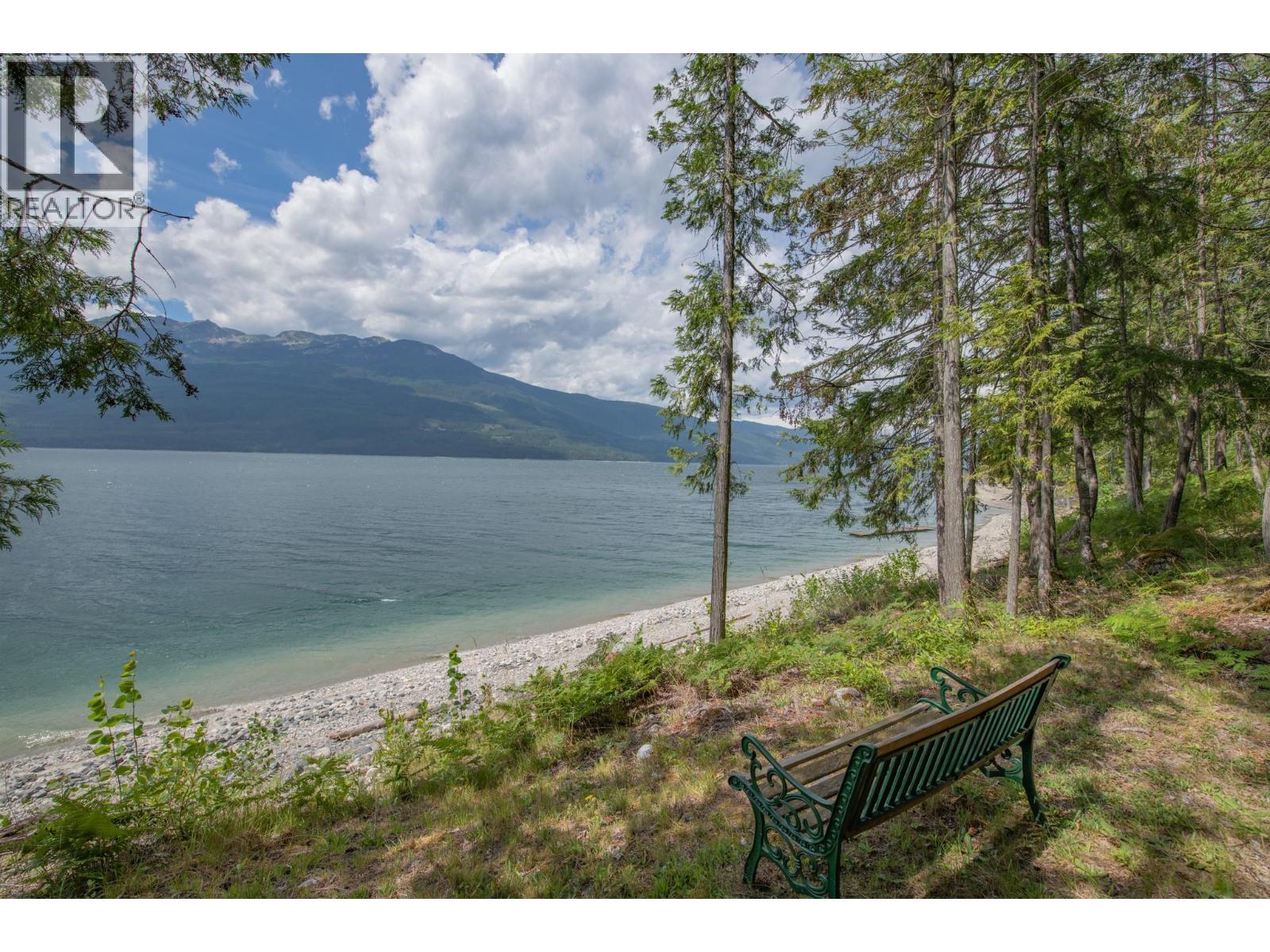 1710 6 Highway, Nakusp, British Columbia  V0G 1R1 - Photo 14 - 10357695