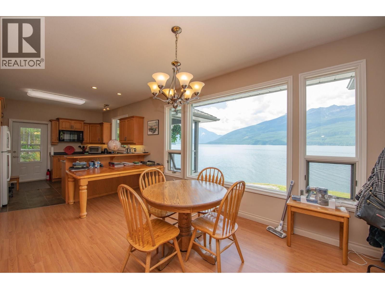 1710 6 Highway, Nakusp, British Columbia  V0G 1R1 - Photo 25 - 10357695