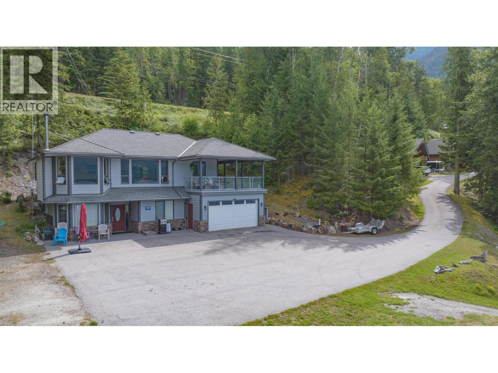 1710 6 Highway, Nakusp, British Columbia  V0G 1R1 - Photo 60 - 10357695
