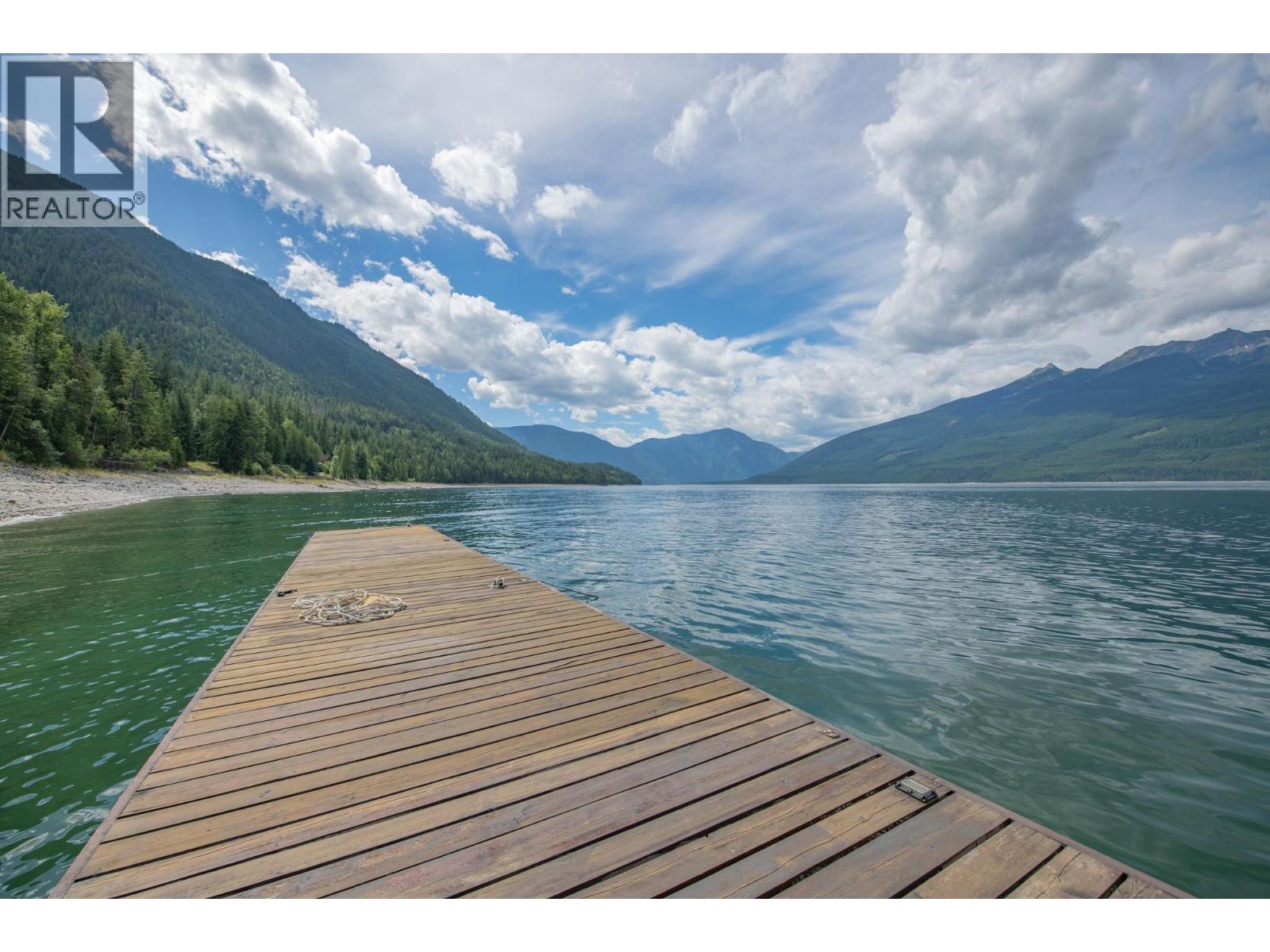 1710 6 Highway, Nakusp, British Columbia  V0G 1R1 - Photo 8 - 10357695