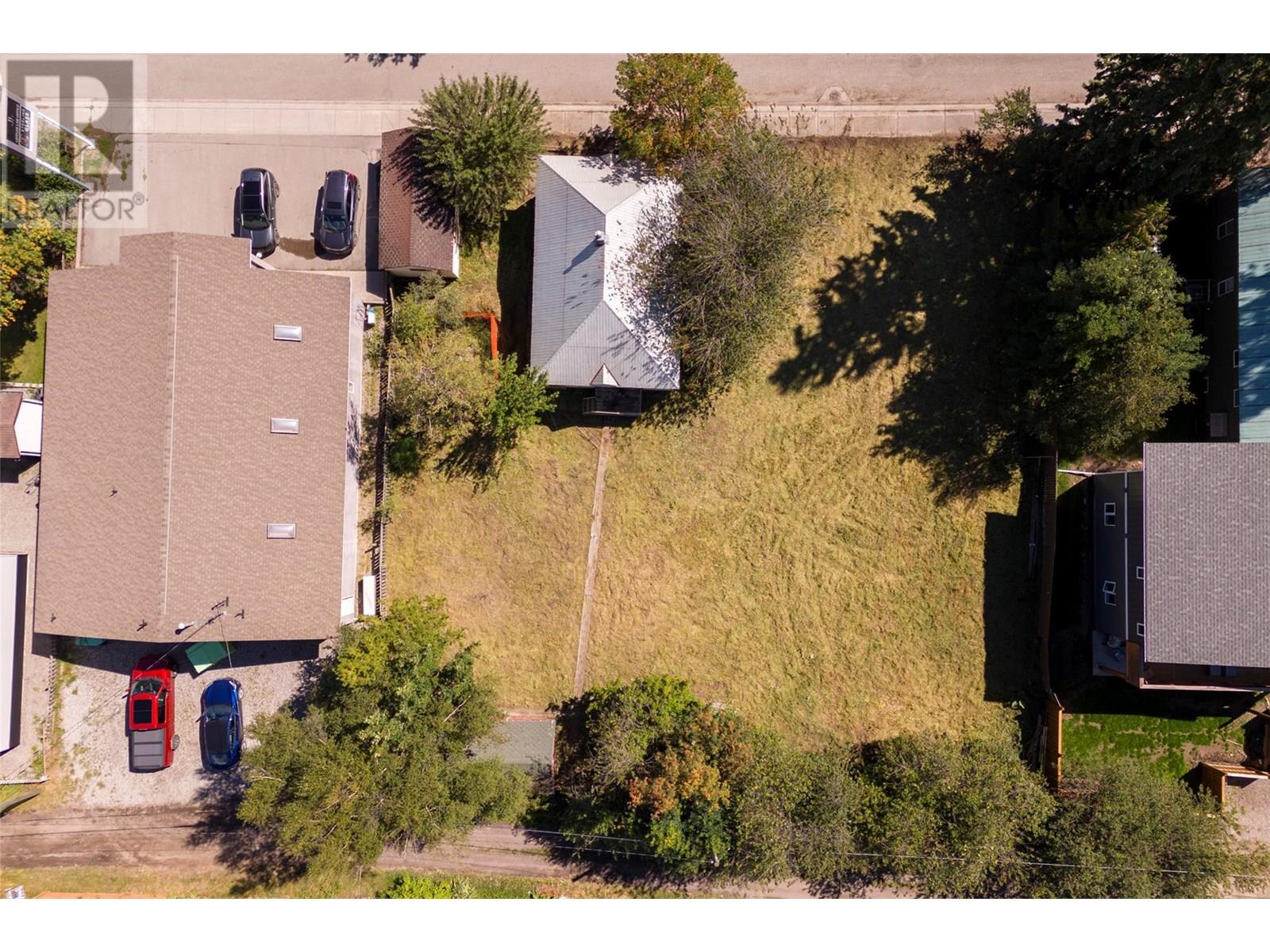 1321 7th Avenue, Fernie, British Columbia  V0B 1M0 - Photo 13 - 10357927