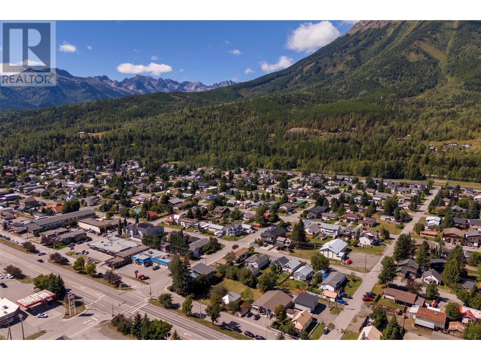 1321 7th Avenue, Fernie, British Columbia  V0B 1M0 - Photo 18 - 10357927