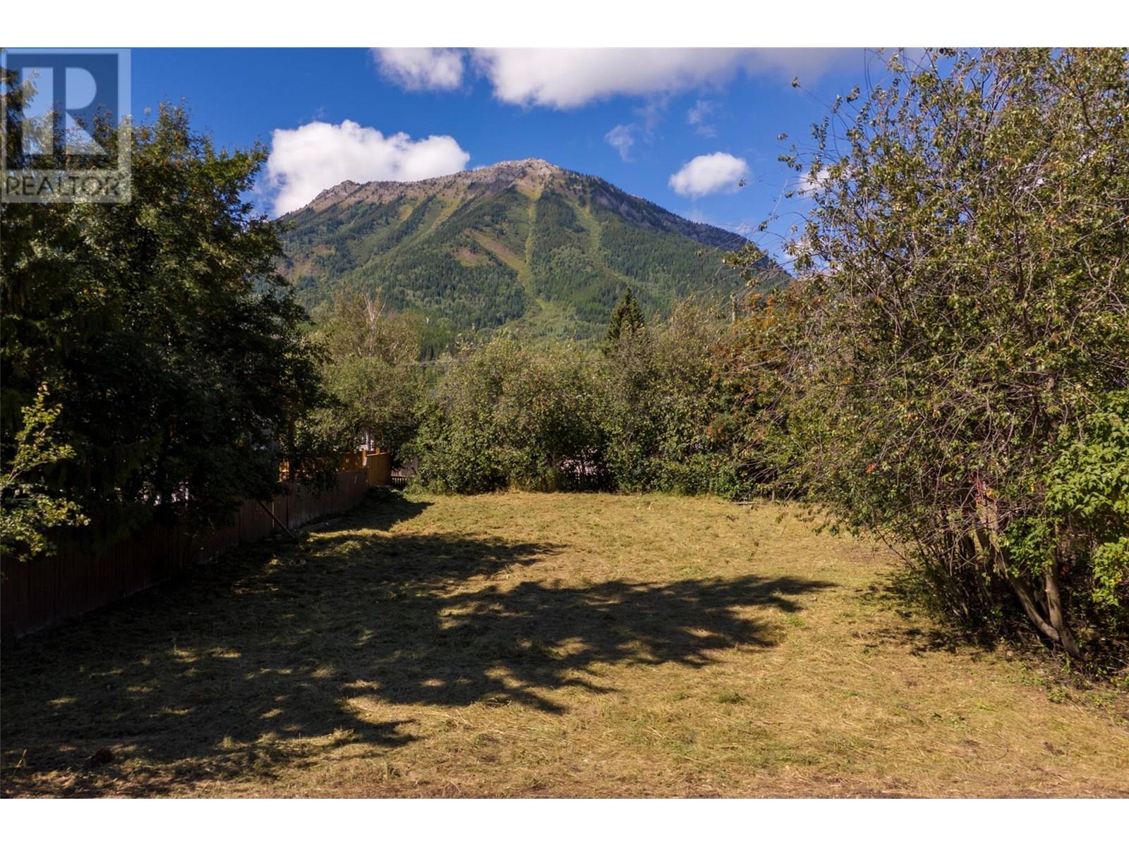 1321 7th Avenue, Fernie, British Columbia  V0B 1M0 - Photo 5 - 10357927