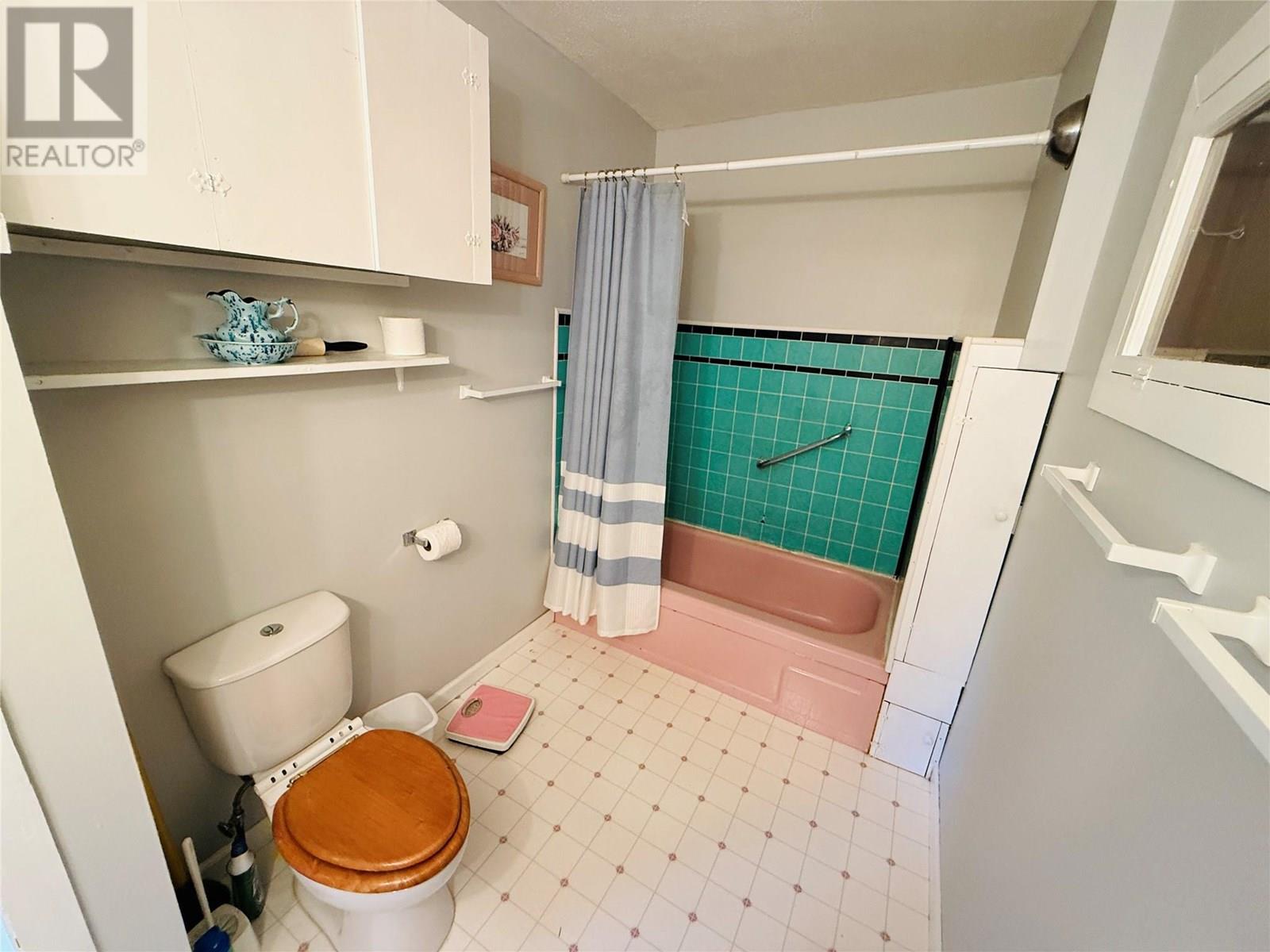 4688 Poplar Street, Windermere, British Columbia  V0B 2L2 - Photo 19 - 10357926