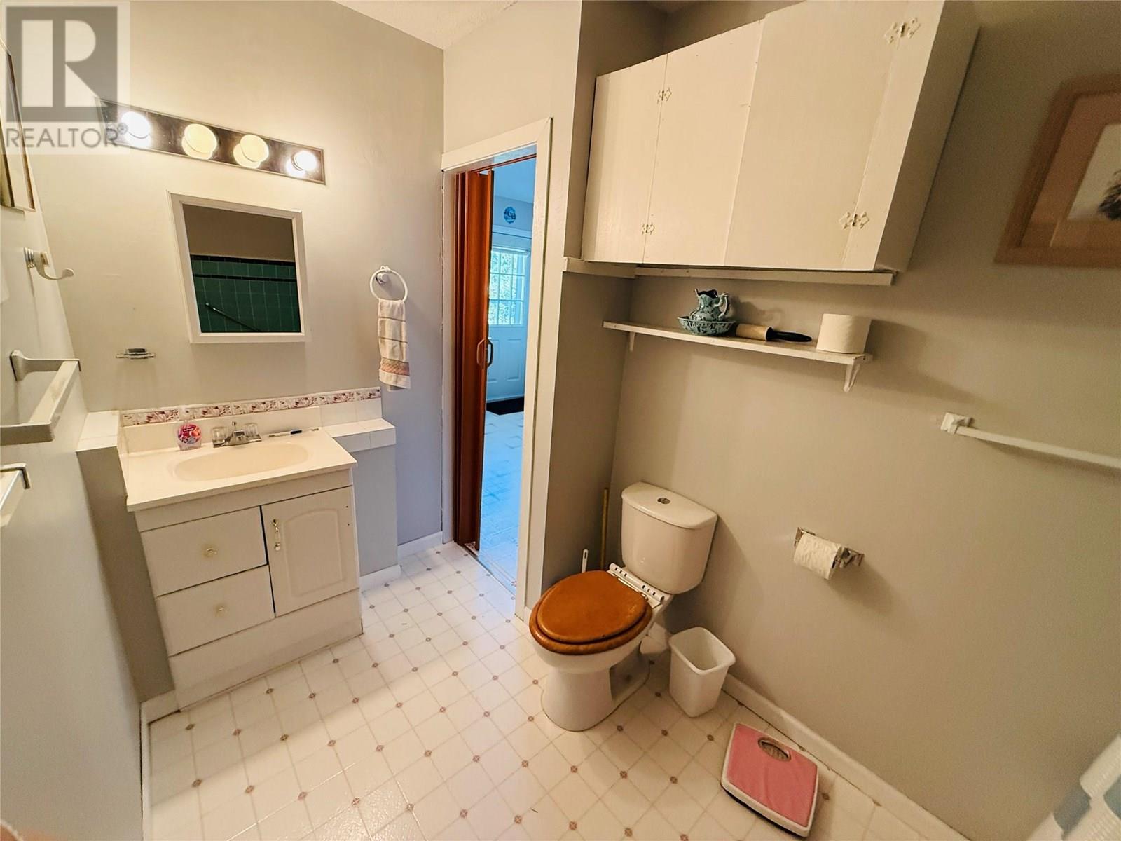 4688 Poplar Street, Windermere, British Columbia  V0B 2L2 - Photo 20 - 10357926