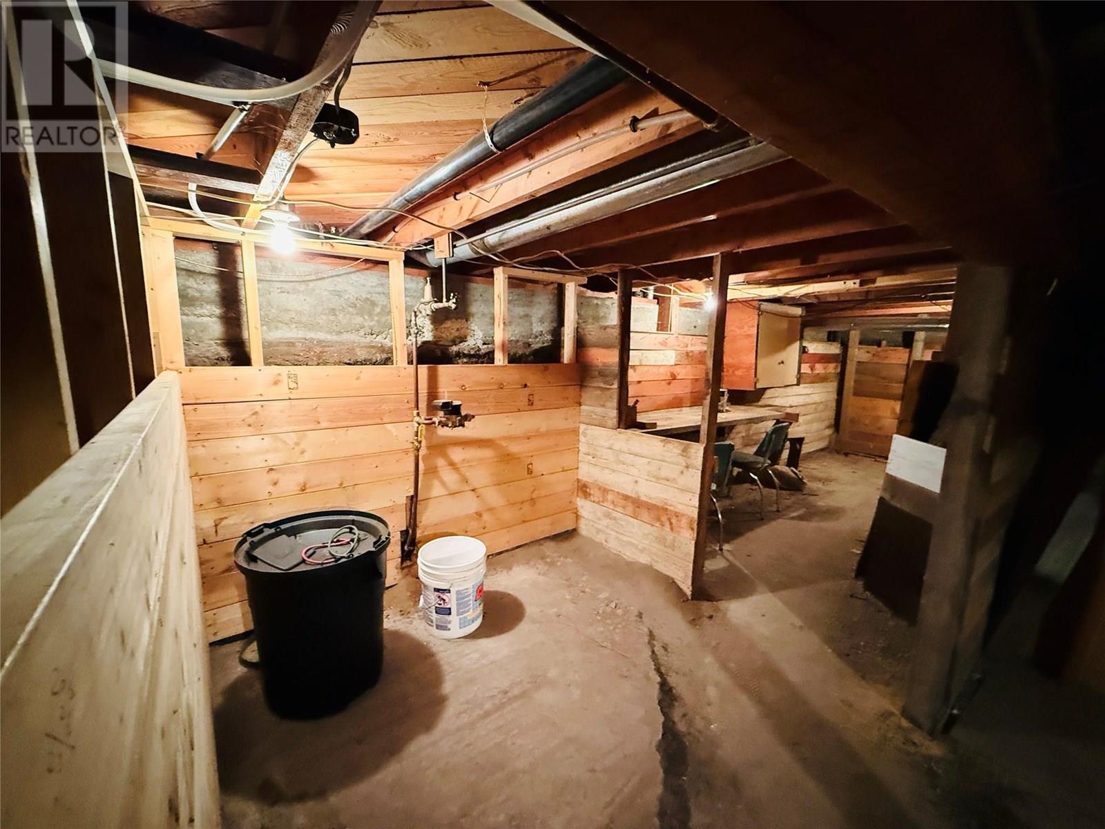 4688 Poplar Street, Windermere, British Columbia  V0B 2L2 - Photo 27 - 10357926