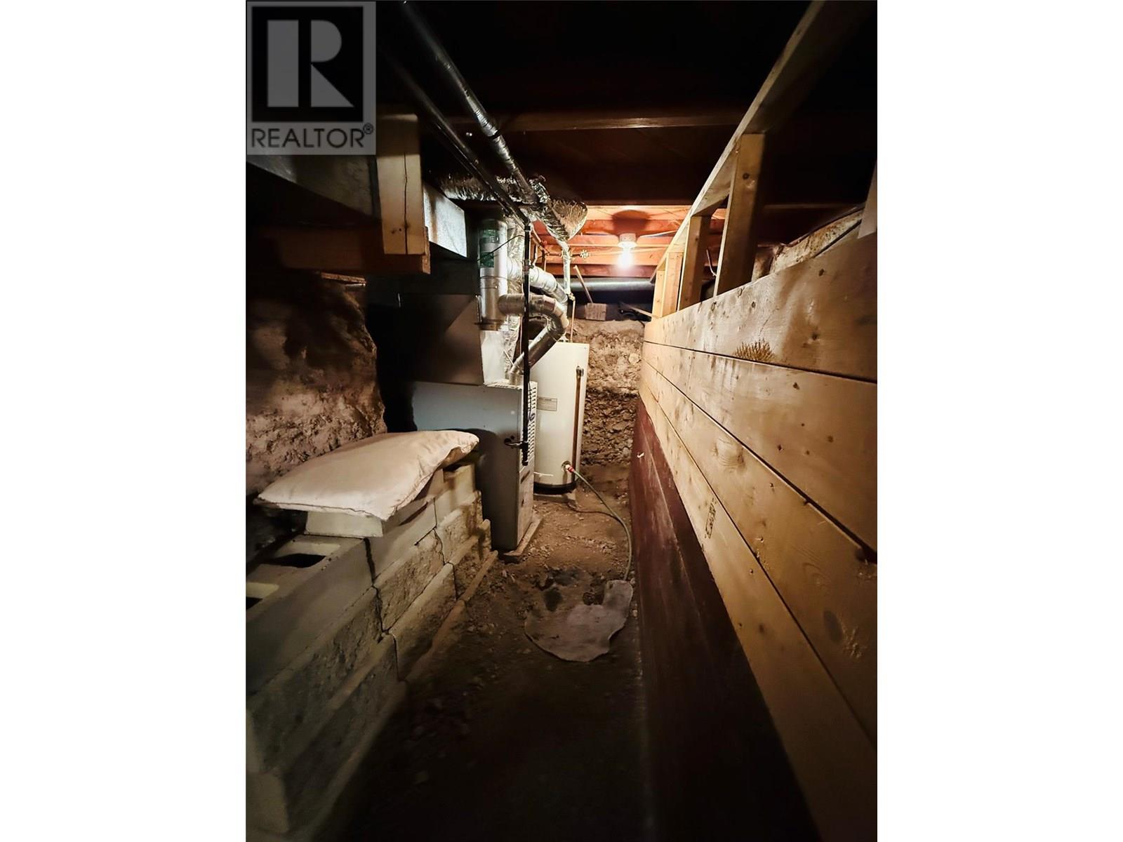 4688 Poplar Street, Windermere, British Columbia  V0B 2L2 - Photo 28 - 10357926