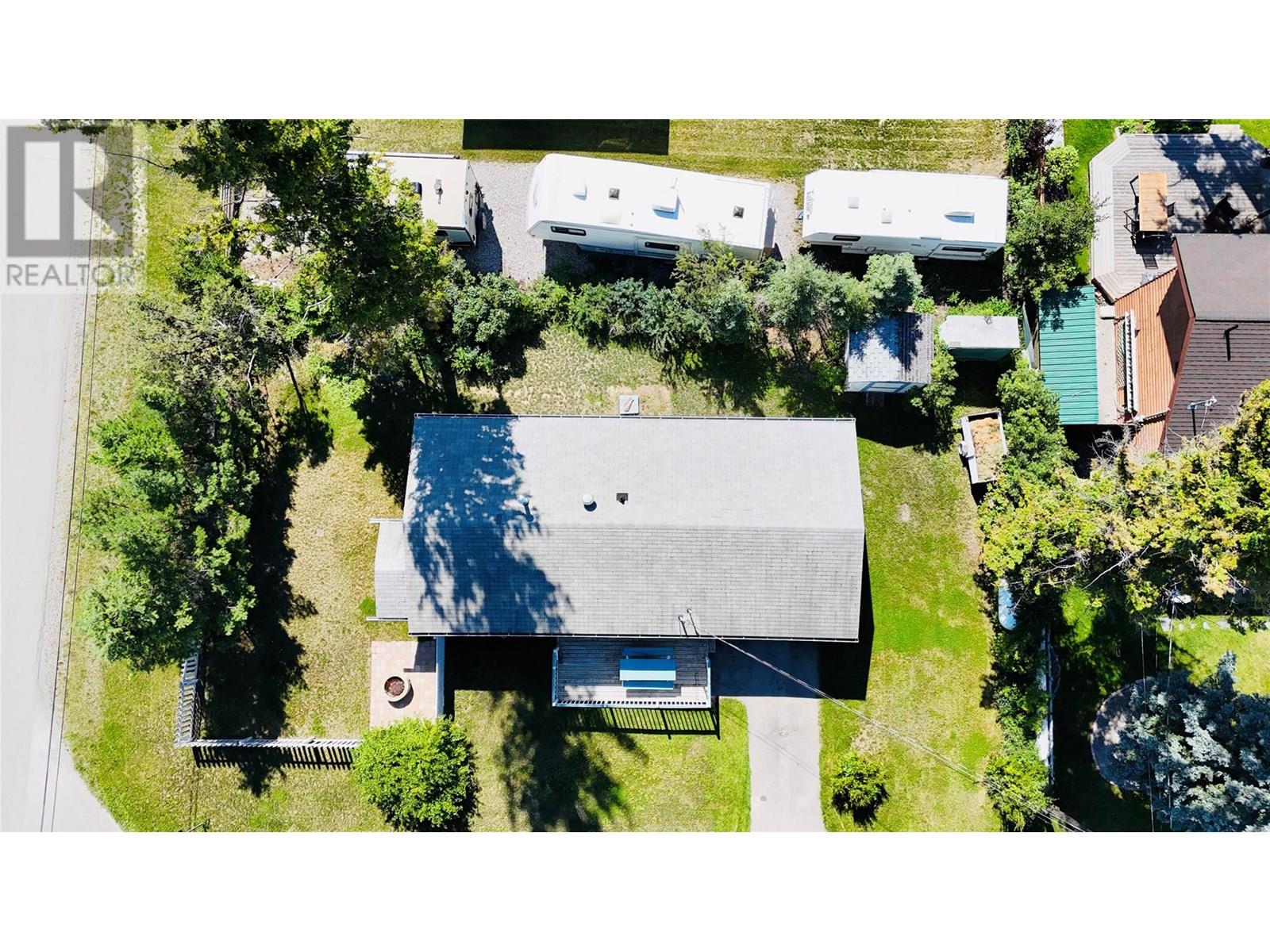 4688 Poplar Street, Windermere, British Columbia  V0B 2L2 - Photo 34 - 10357926