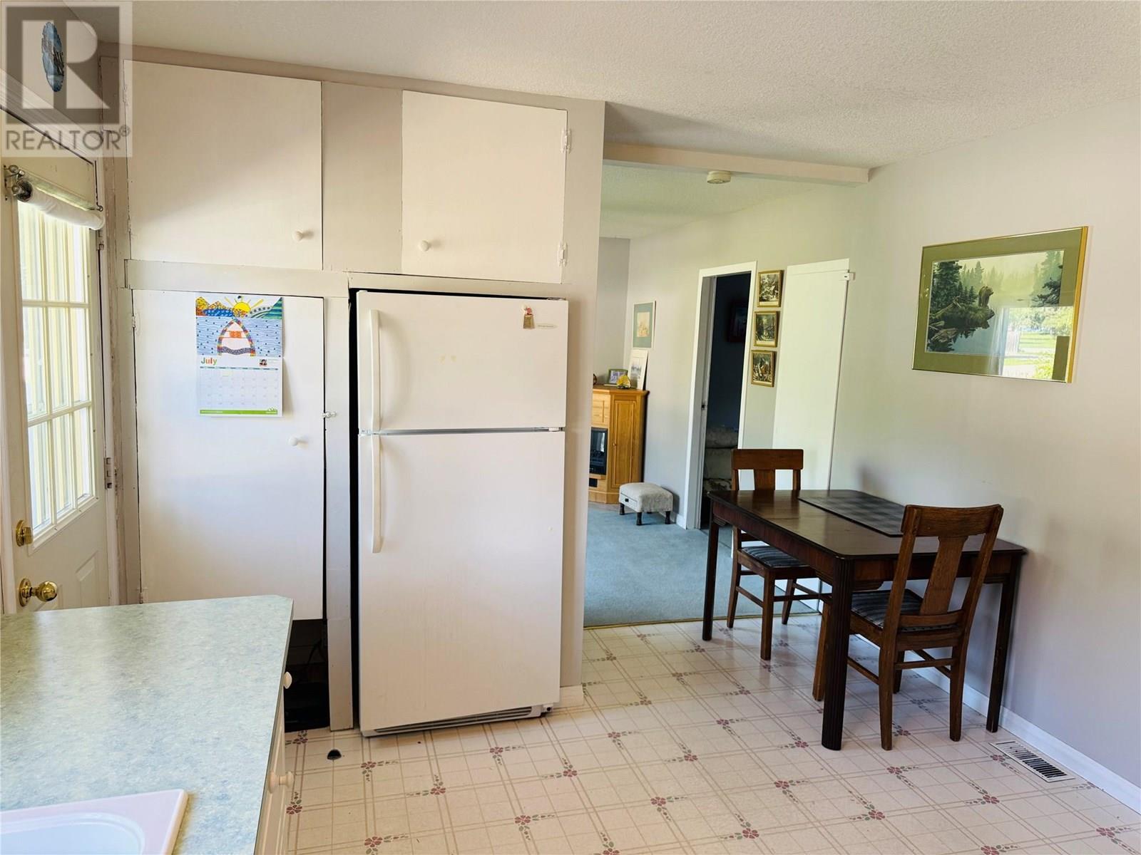 4688 Poplar Street, Windermere, British Columbia  V0B 2L2 - Photo 7 - 10357926