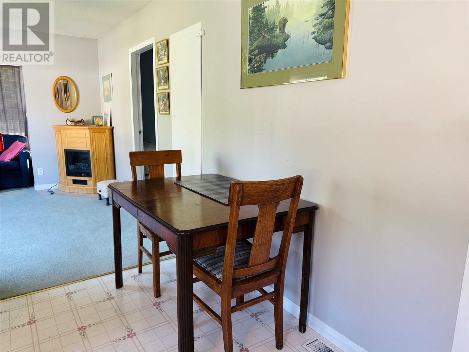 4688 Poplar Street, Windermere, British Columbia  V0B 2L2 - Photo 8 - 10357926