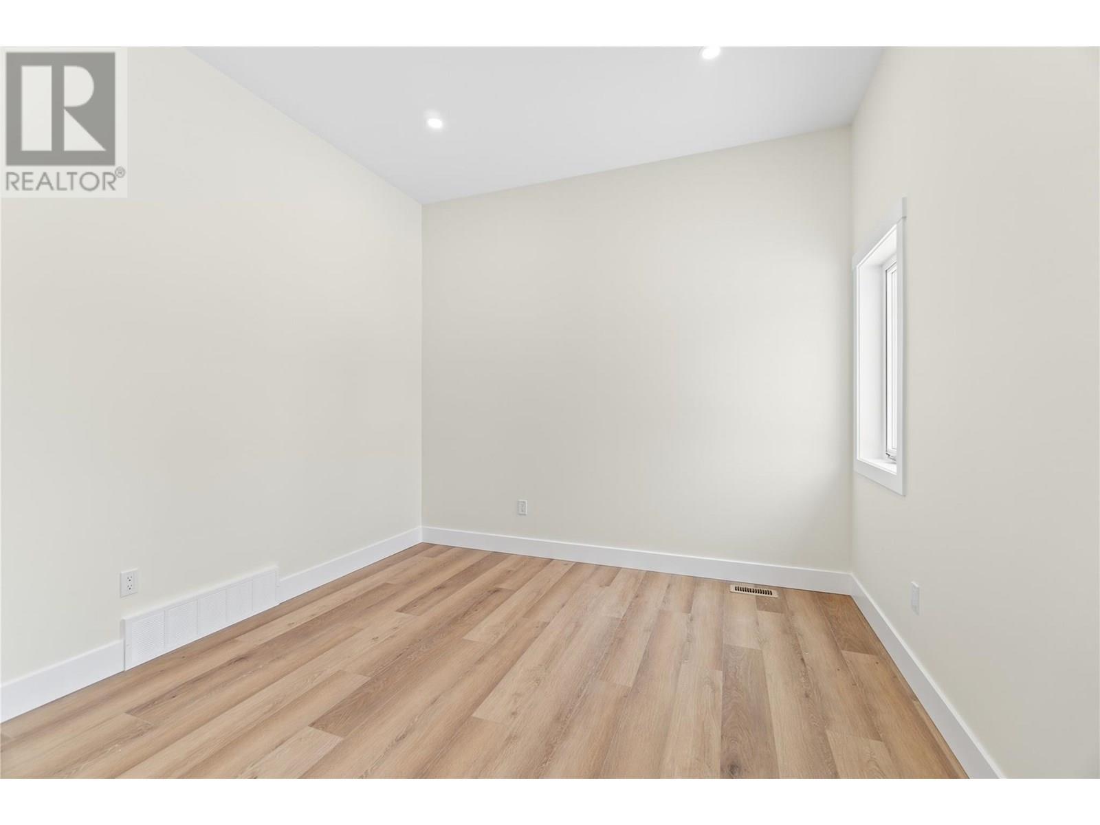 231 20 Street Ne Unit# 1, Salmon Arm, British Columbia  V1E 2Z7 - Photo 28 - 10357769