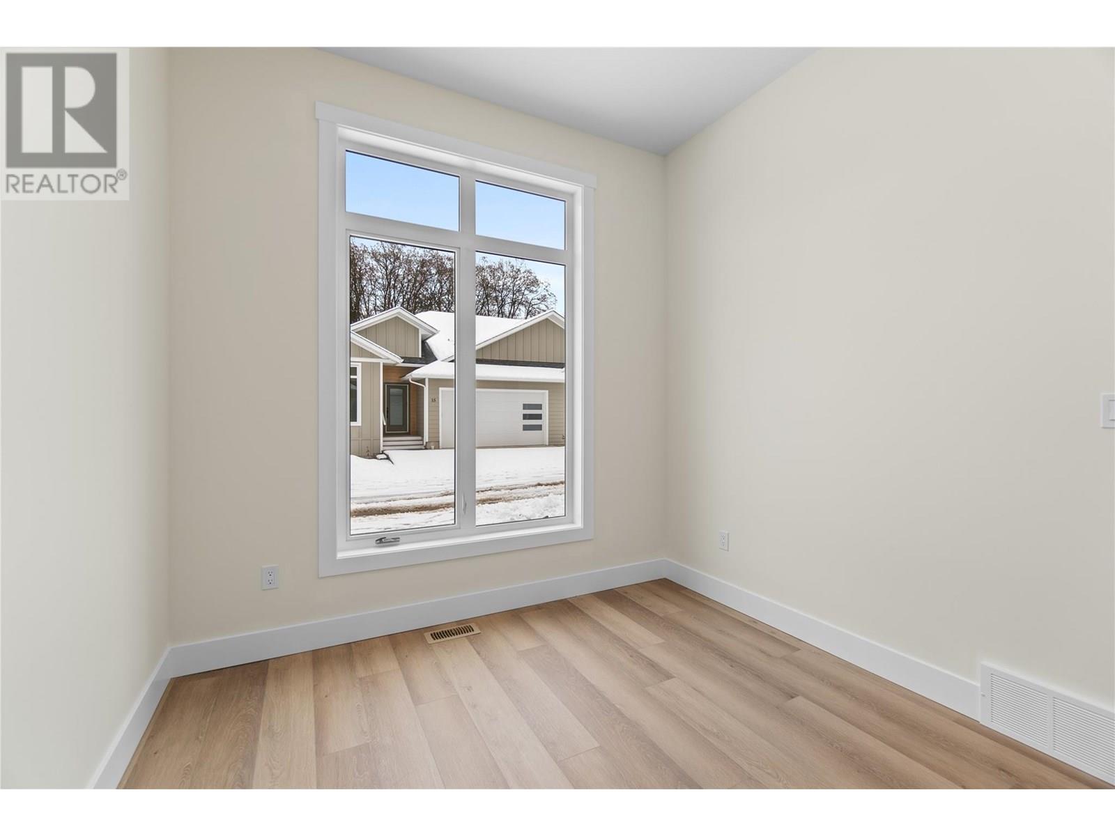 231 20 Street Ne Unit# 1, Salmon Arm, British Columbia  V1E 2Z7 - Photo 29 - 10357769