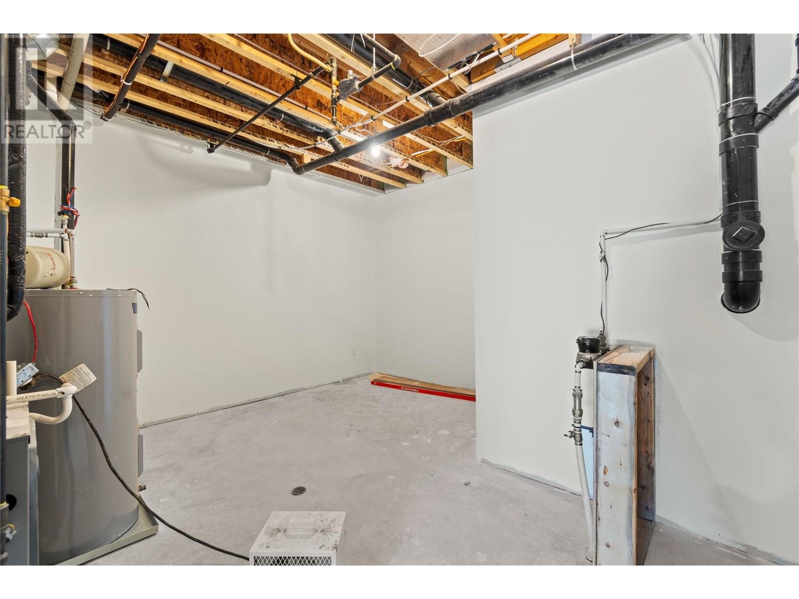 231 20 Street Ne Unit# 1, Salmon Arm, British Columbia  V1E 2Z7 - Photo 34 - 10357769