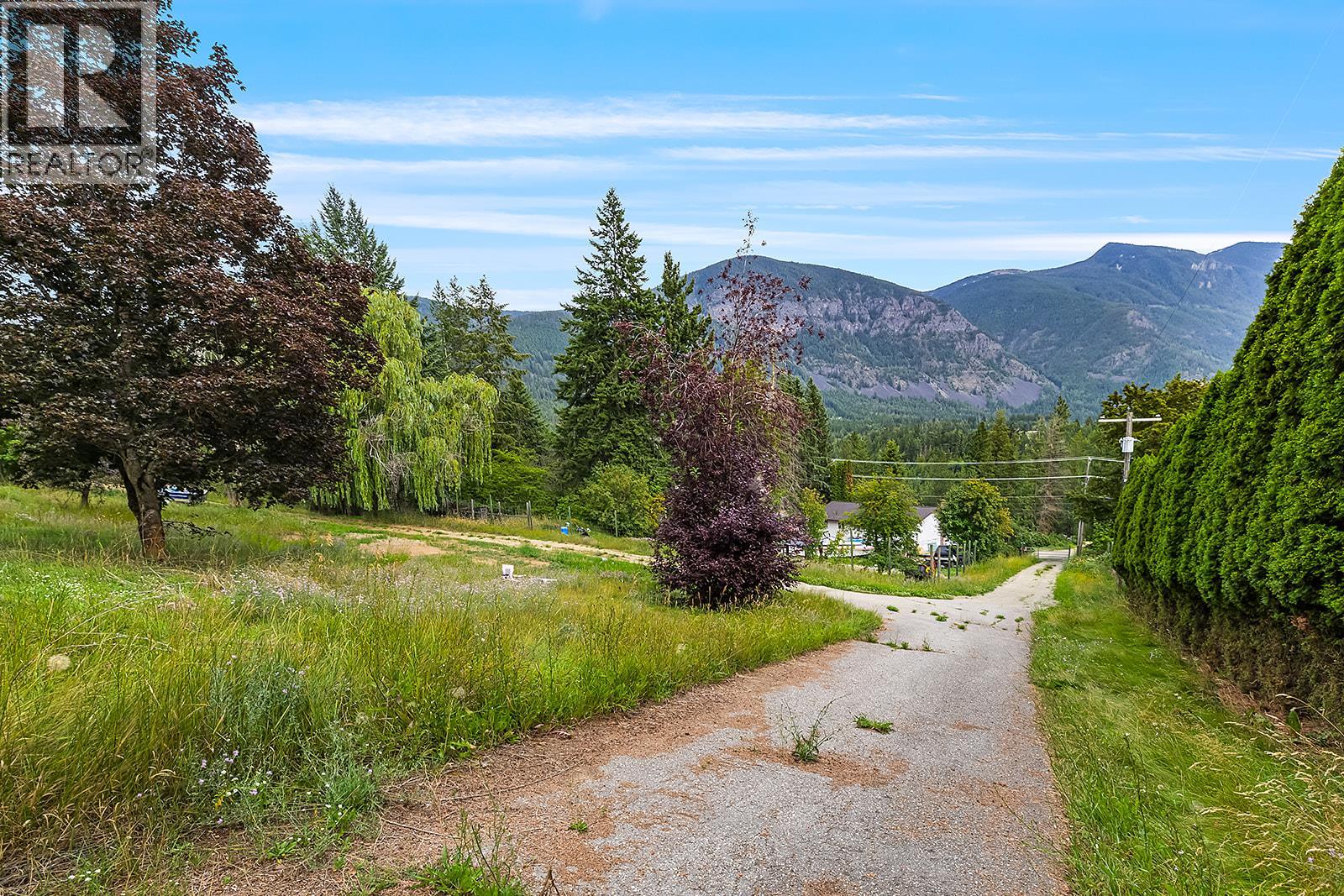 3930 3 Highway, Erickson, British Columbia  V0B 1K0 - Photo 11 - 10357970