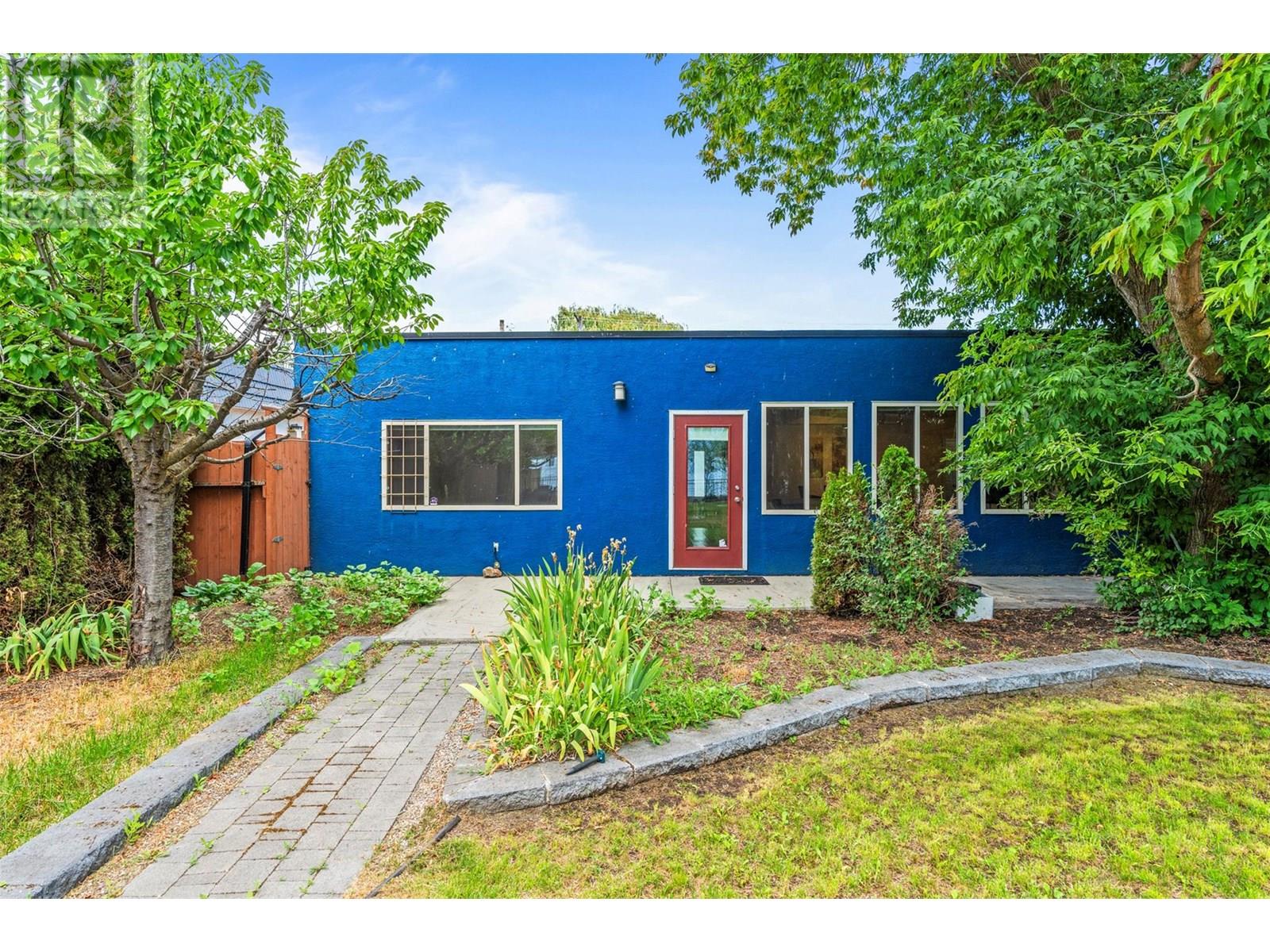 2640 Lakeshore Road, Vernon, British Columbia  V1H 1N1 - Photo 13 - 10357438