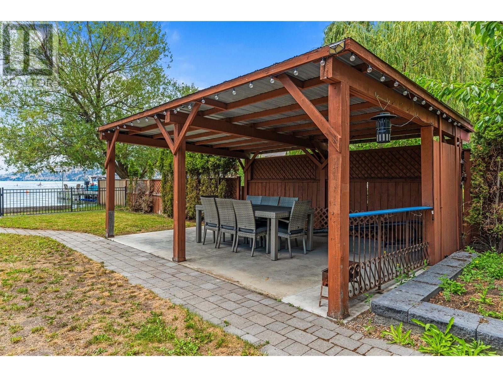 2640 Lakeshore Road, Vernon, British Columbia  V1H 1N1 - Photo 15 - 10357438