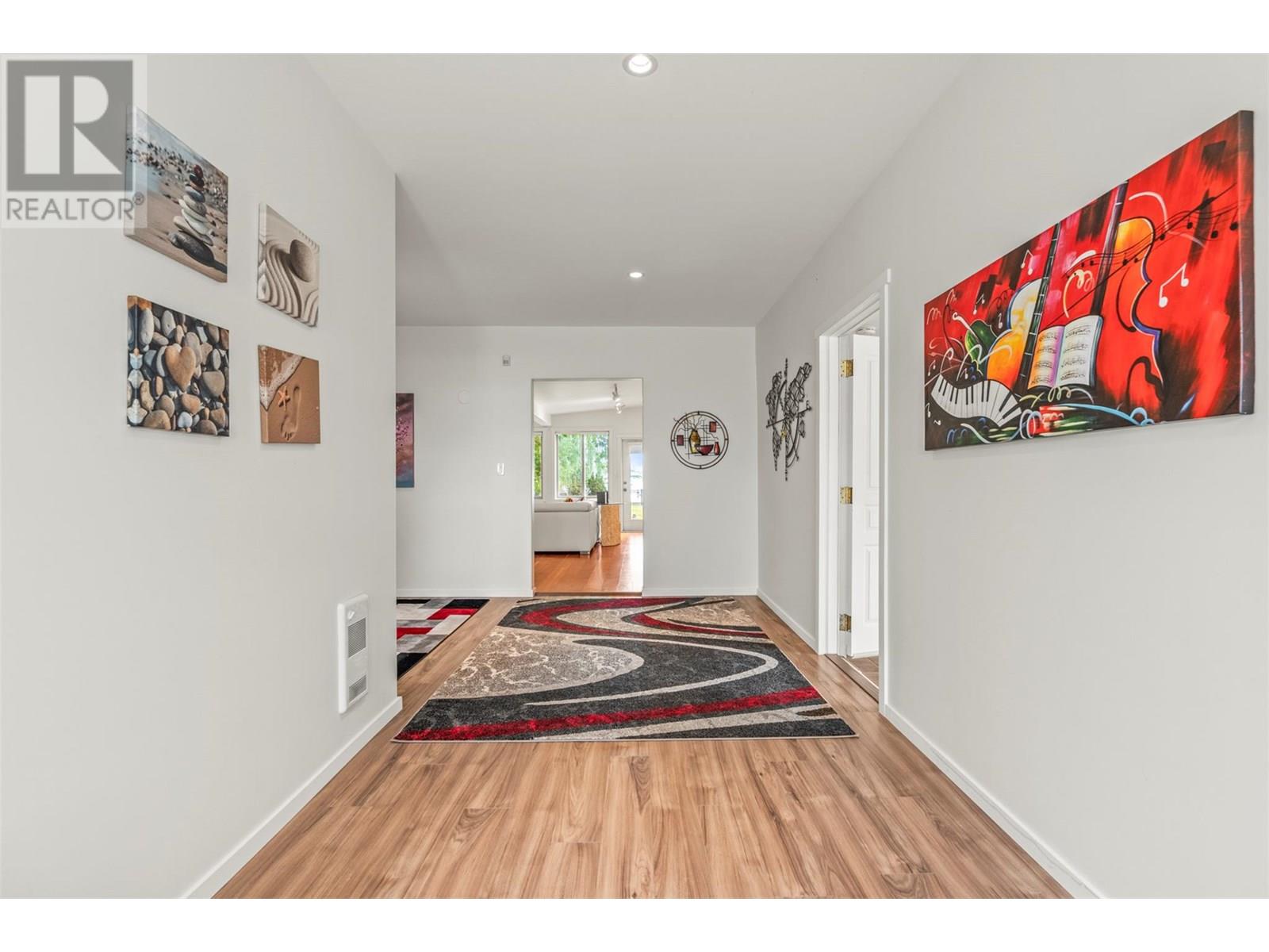 2640 Lakeshore Road, Vernon, British Columbia  V1H 1N1 - Photo 26 - 10357438