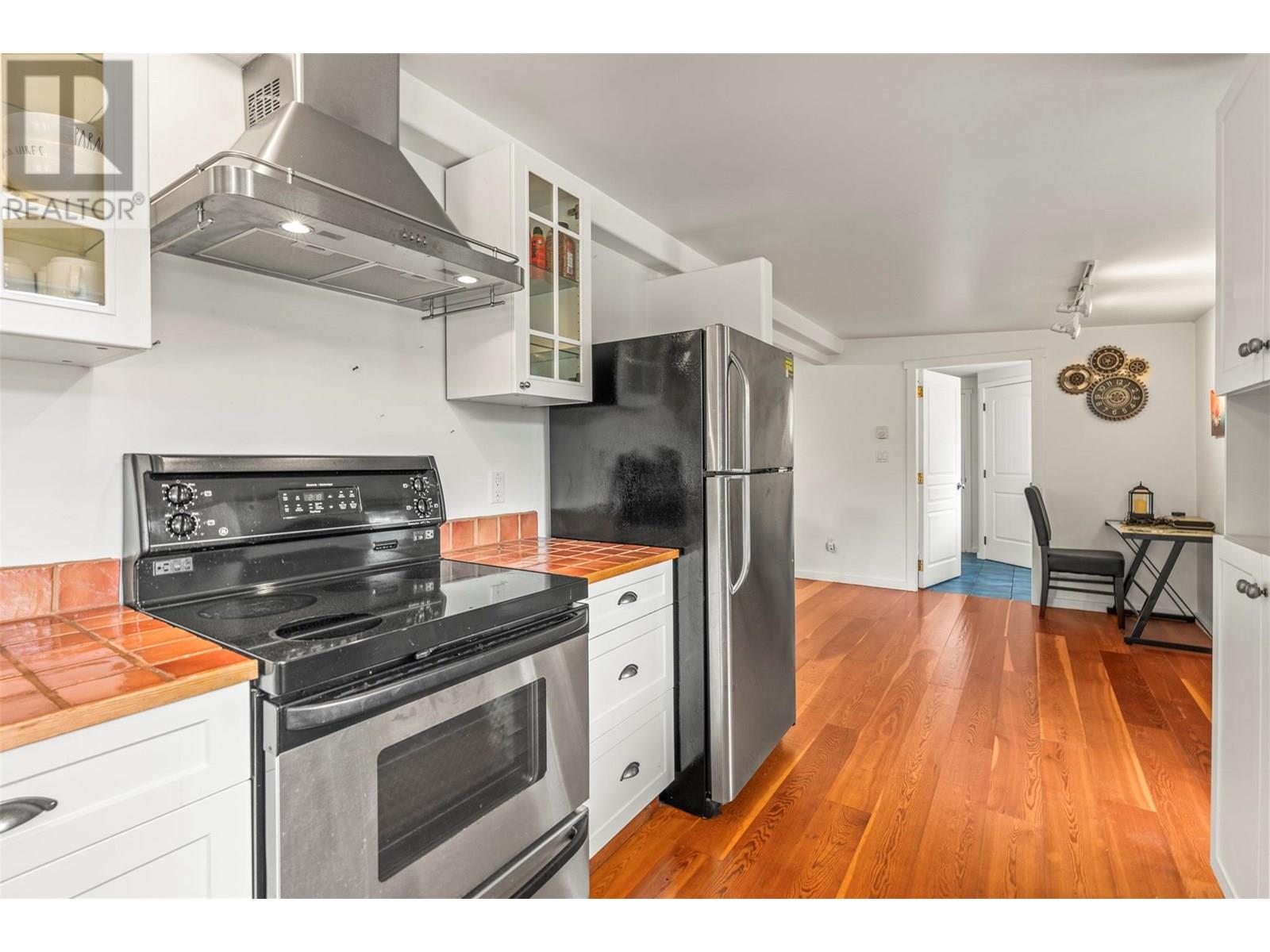 2640 Lakeshore Road, Vernon, British Columbia  V1H 1N1 - Photo 48 - 10357438