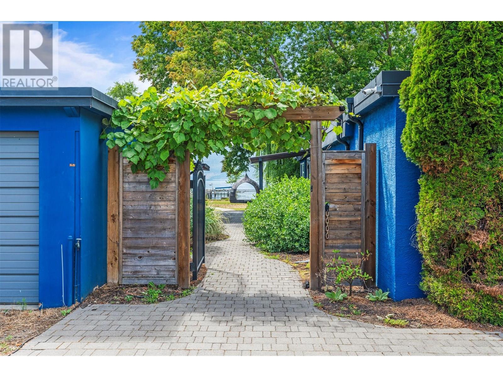 2640 Lakeshore Road, Vernon, British Columbia  V1H 1N1 - Photo 54 - 10357438