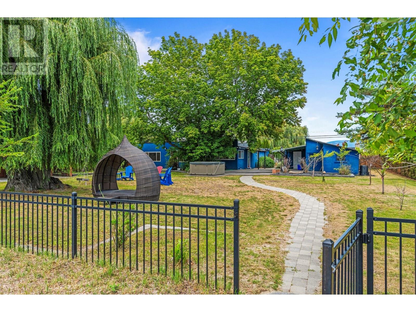 2640 Lakeshore Road, Vernon, British Columbia  V1H 1N1 - Photo 64 - 10357438