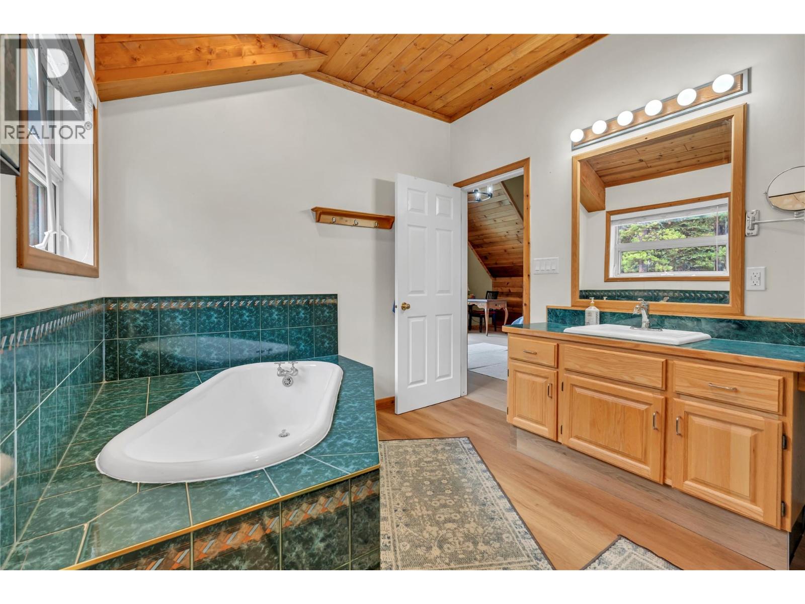 1417 Apex Mountain Road, Apex Mountain, British Columbia  V0X 1N6 - Photo 12 - 10357668