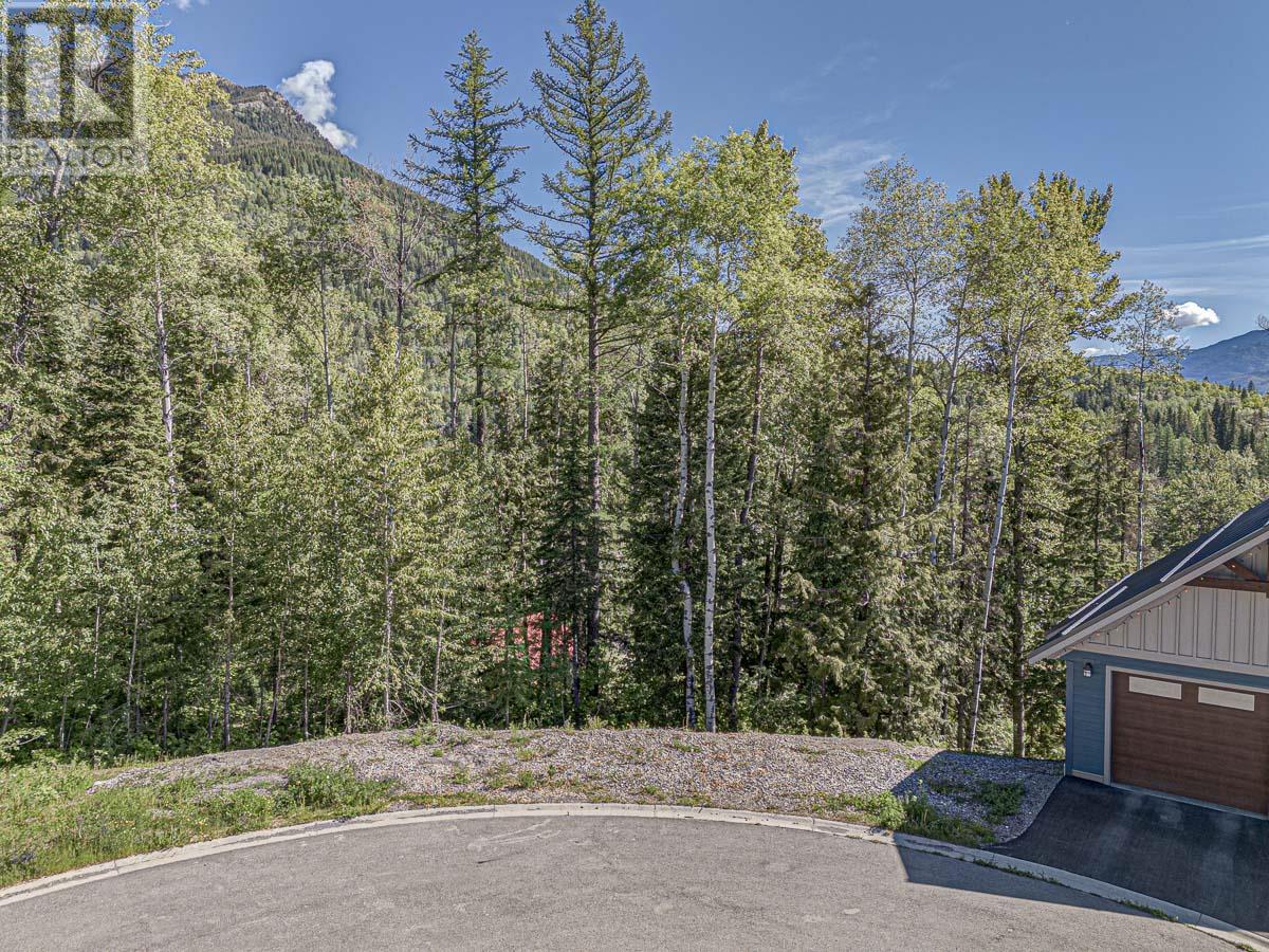 9 Alpine Trail Place Unit# Lot 16, Fernie, British Columbia  V0B 1M5 - Photo 11 - 10357727