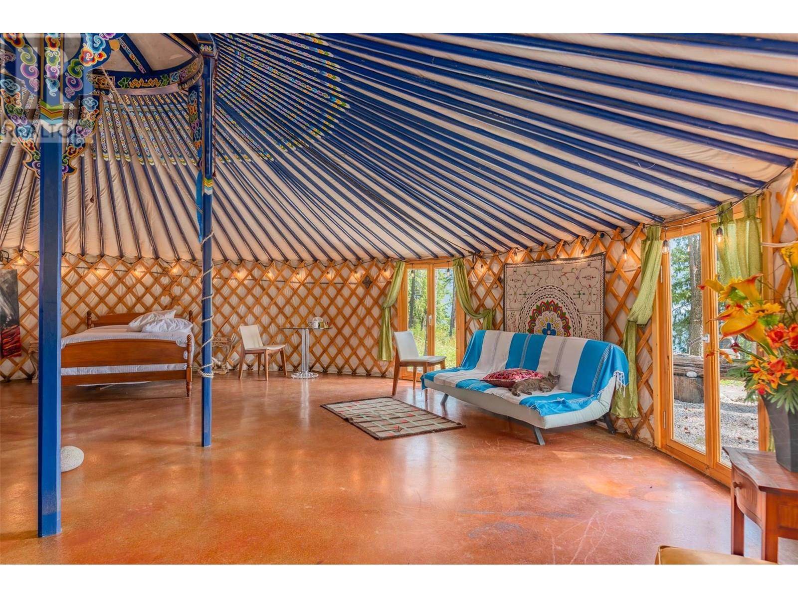 5278 Amundsen Road, Kaslo, British Columbia  V0G 1M0 - Photo 18 - 10357746