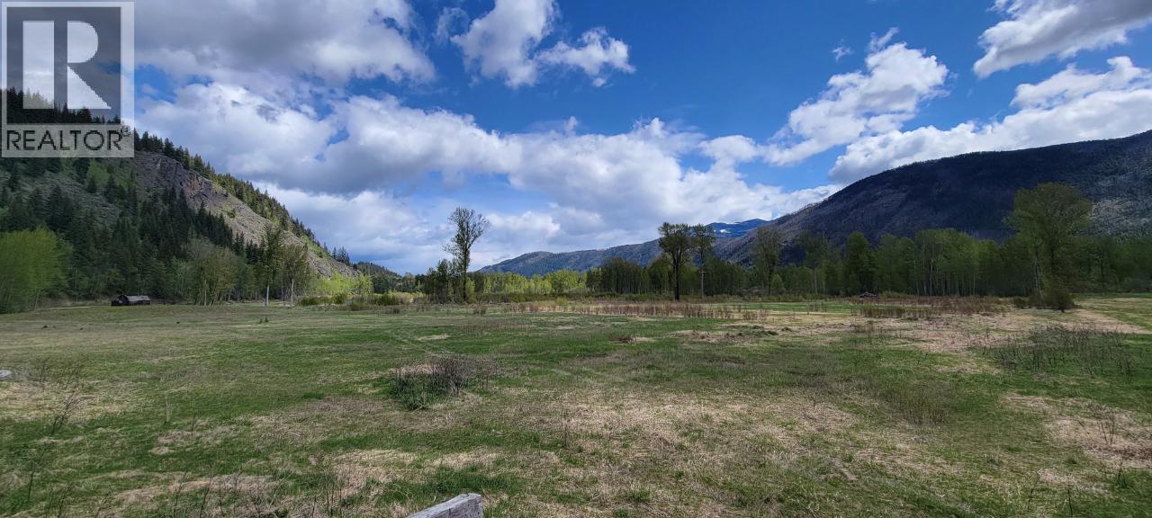 3418 Roundtop Road, Clearwater, British Columbia  V0E 2C0 - Photo 16 - 10357713