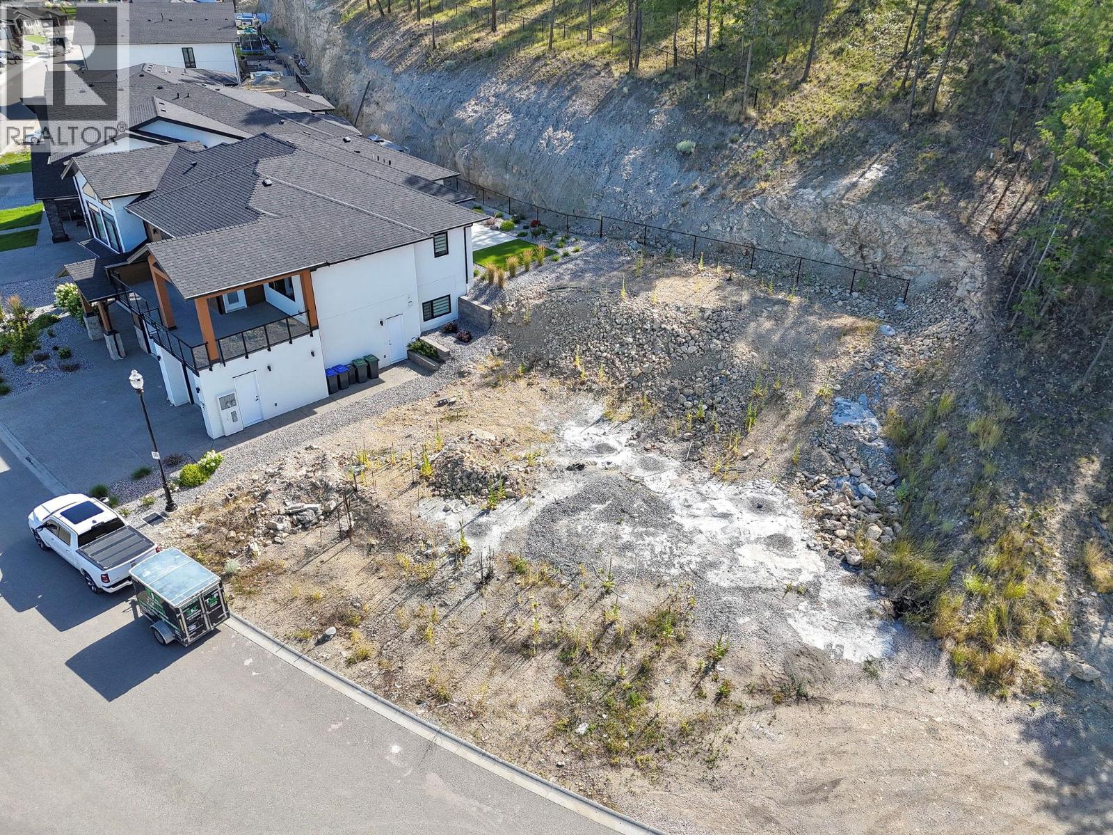 2301 Lavetta Drive, Kelowna, British Columbia  V1P 1R3 - Photo 4 - 10357697