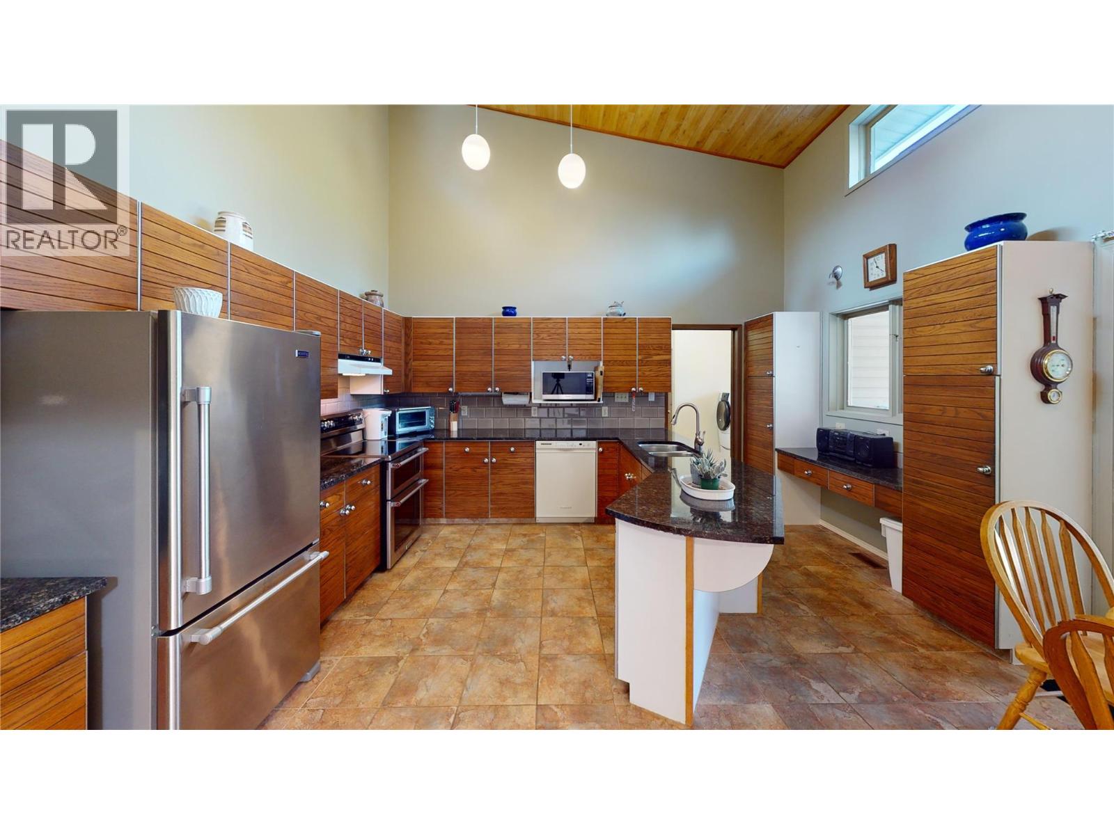 105 Castle Mountain Road, Fernie, British Columbia  V0B 1M4 - Photo 26 - 10357748