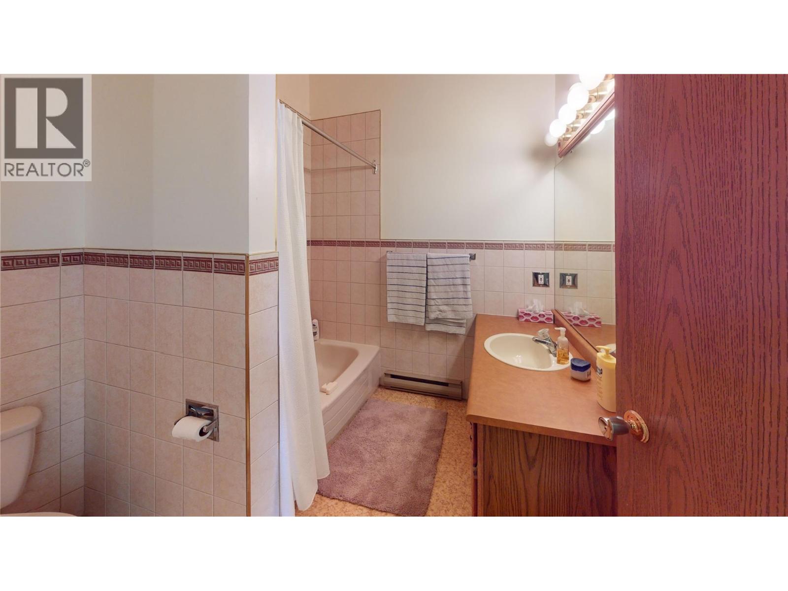 105 Castle Mountain Road, Fernie, British Columbia  V0B 1M4 - Photo 46 - 10357748