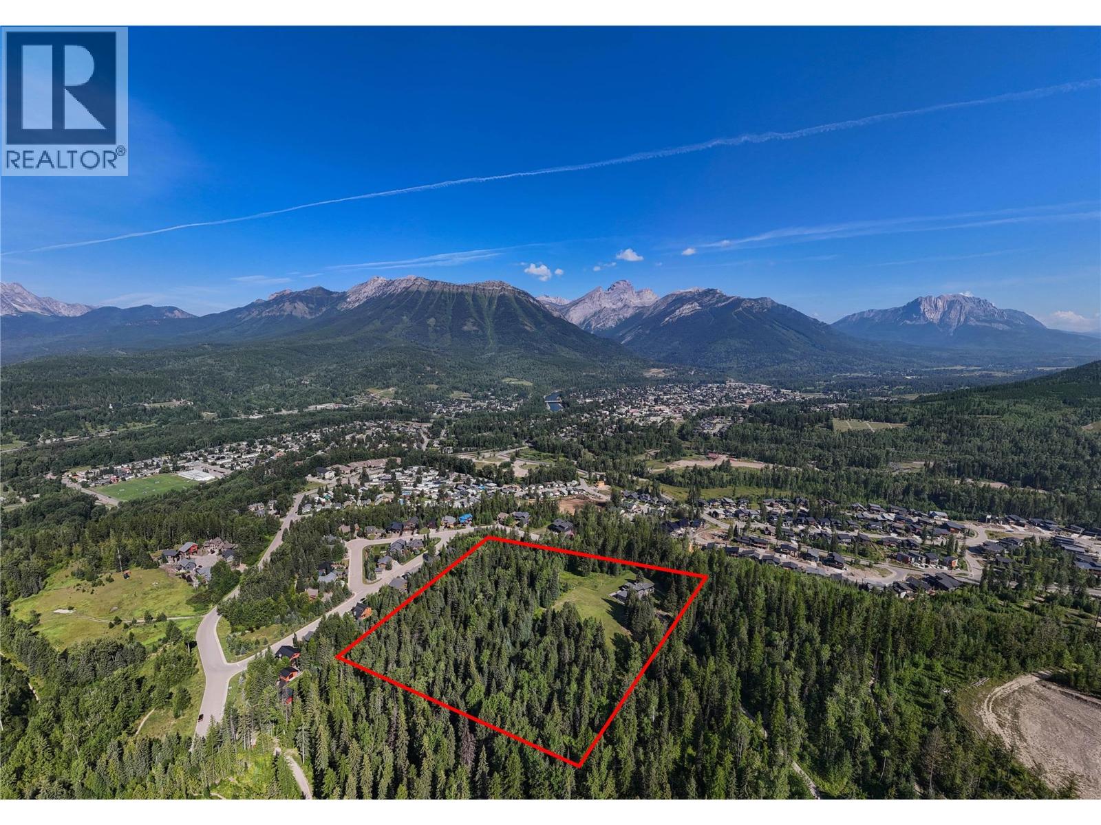 105 Castle Mountain Road, Fernie, British Columbia  V0B 1M4 - Photo 7 - 10357748