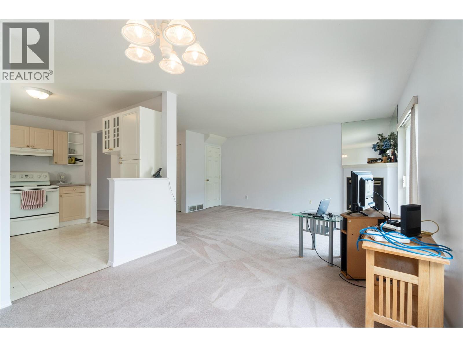 2951 11 Avenue Ne Unit# 5, Salmon Arm, British Columbia  V1E 1V8 - Photo 7 - 10358219