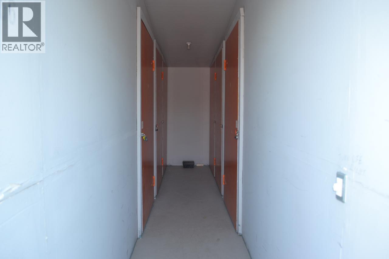 2095 Trans Canada Highway, Kamloops, British Columbia  V1S 1A7 - Photo 32 - 10358157